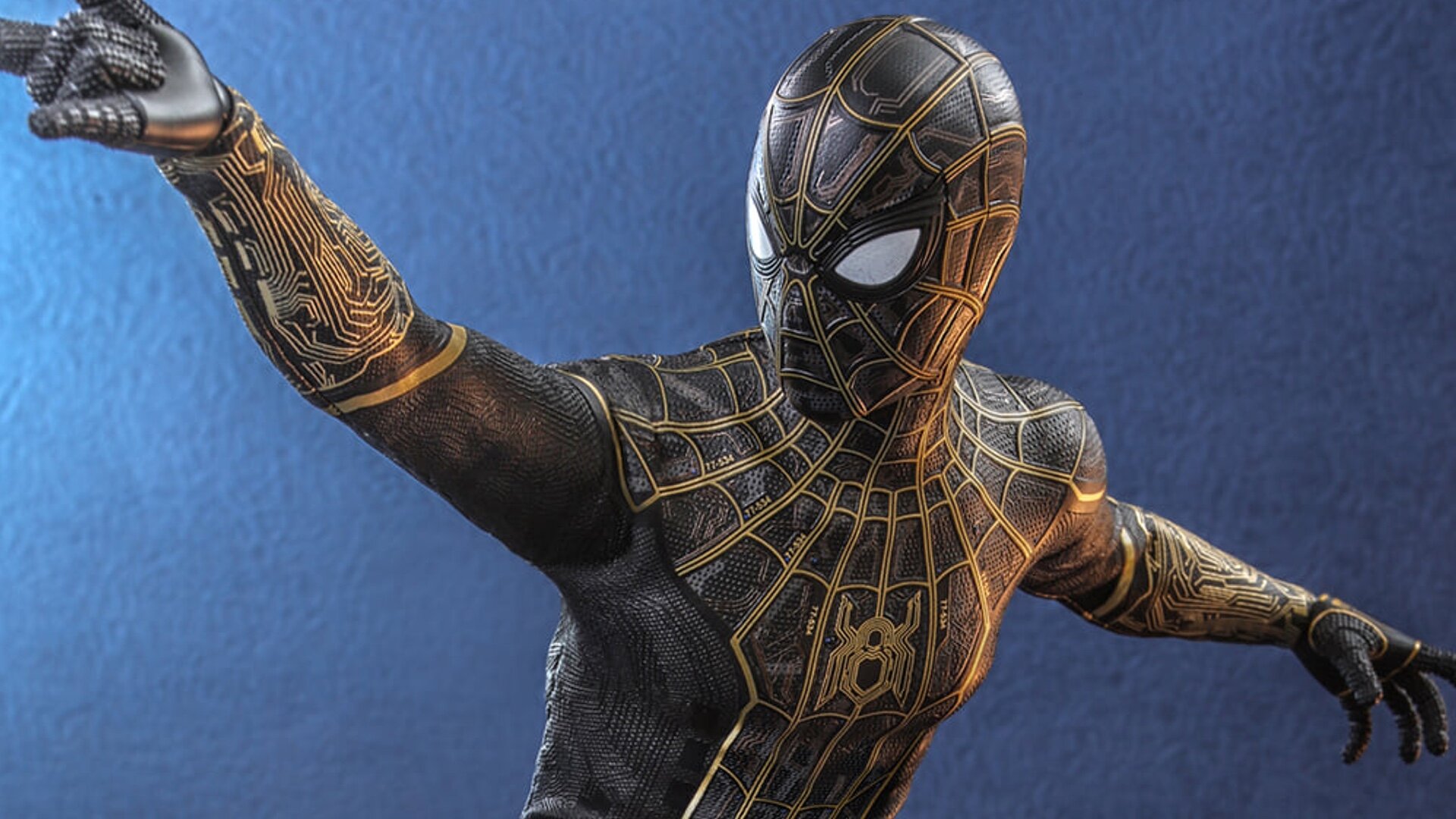 New Hot Toys SPIDER-MAN: NO WAY HOME Action Figure Features Spidey's ...
