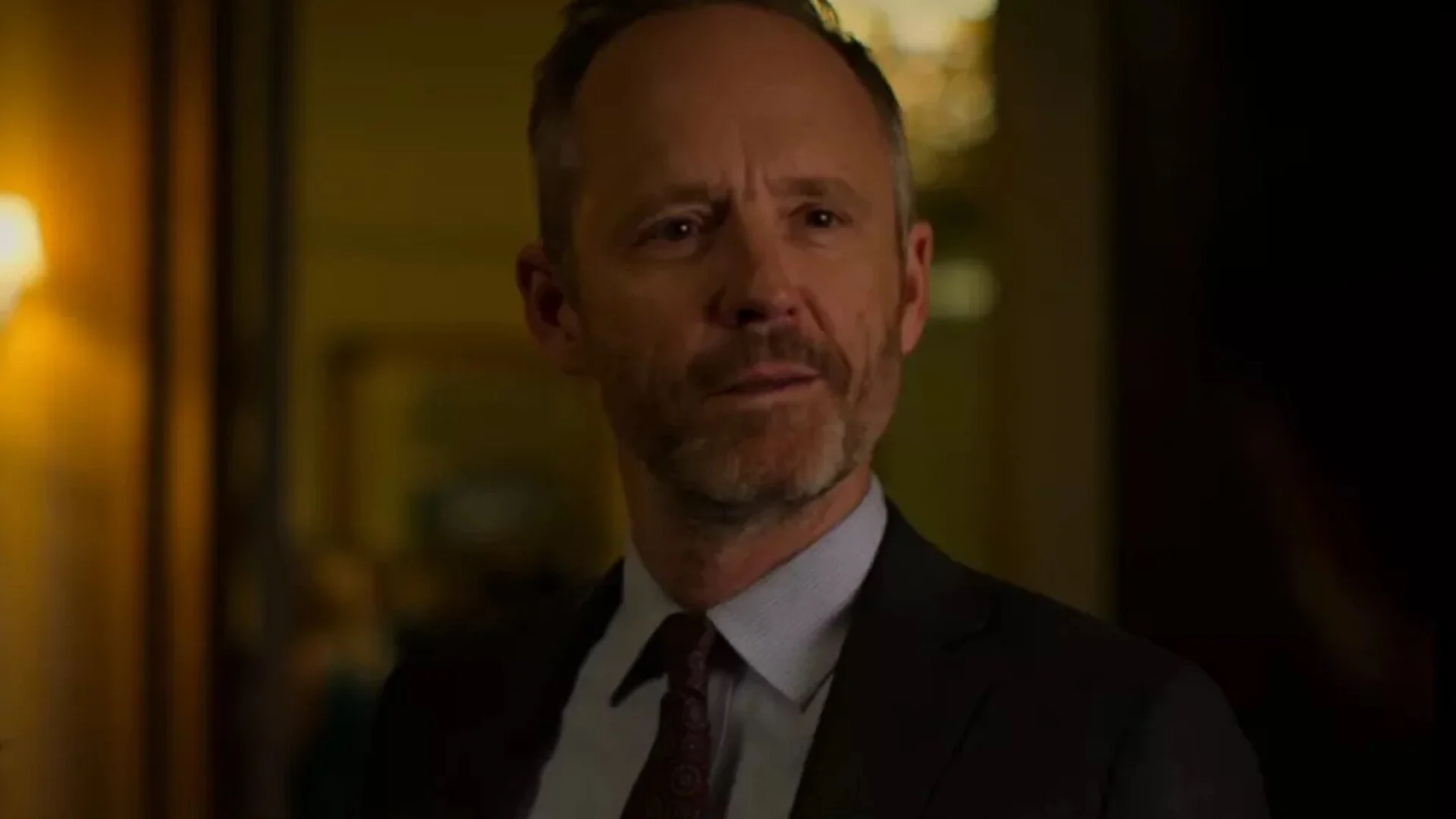 stephen-kings-salems-lot-casts-john-benjamin-hickey-as-father-callahan.jpg