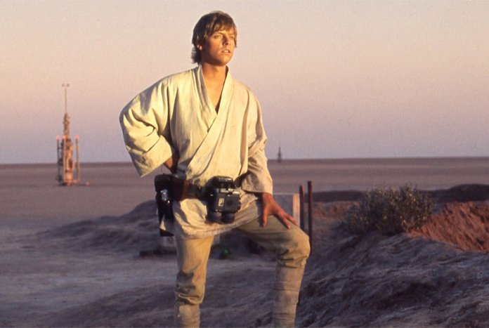 Robert Englund Tells the Whole Story Behind His Helping Get Mark Hamill the Role of Luke Skywalker — GeekTyrant luke skywalker a new hope 2