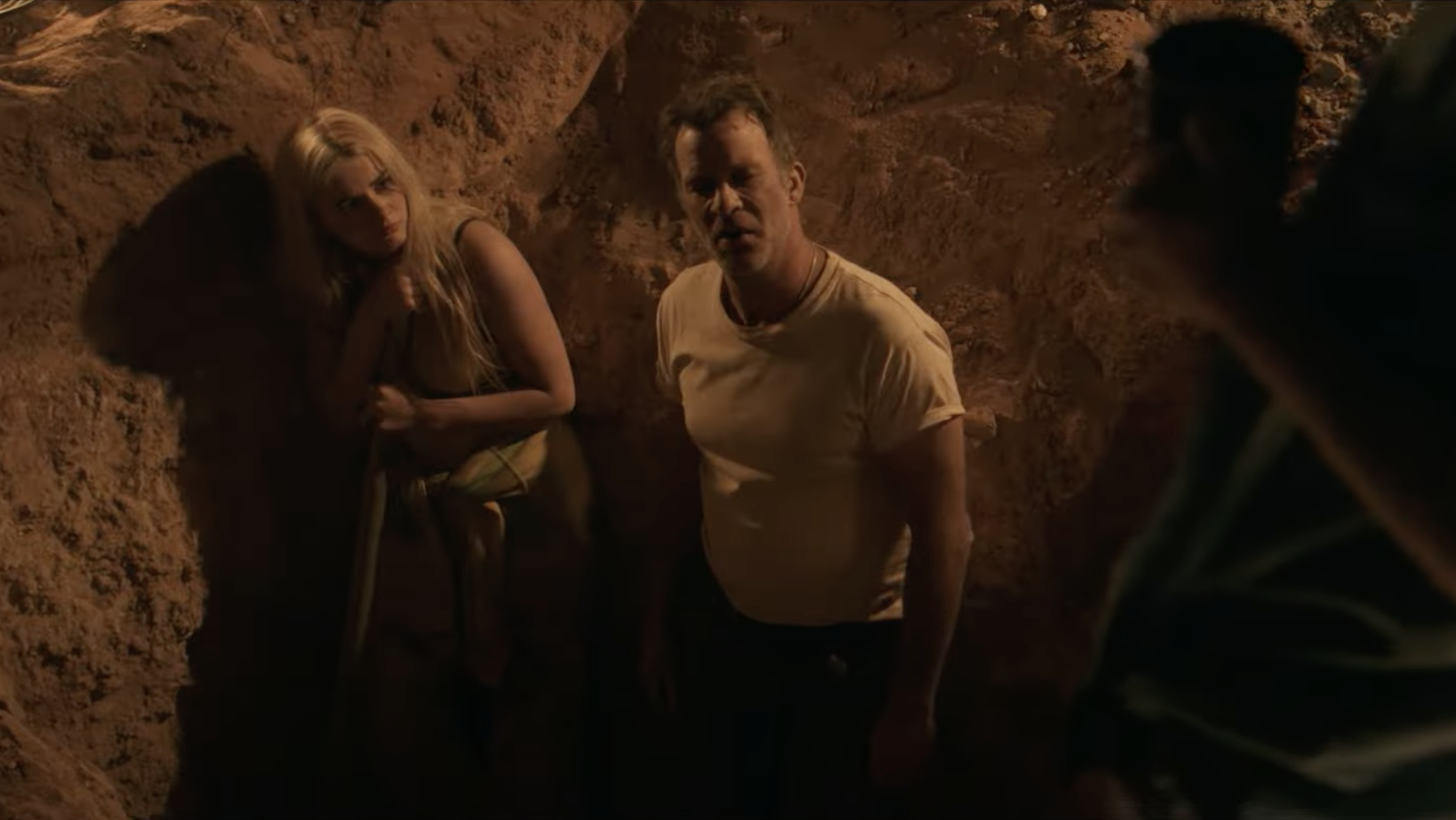 Thomas Jane is taken hostage by Emile Hirsch in the trailer for the new thriller DIG Thomas Jane is taken hostage by Emile Hirsch in the trailer for the new thriller DIG