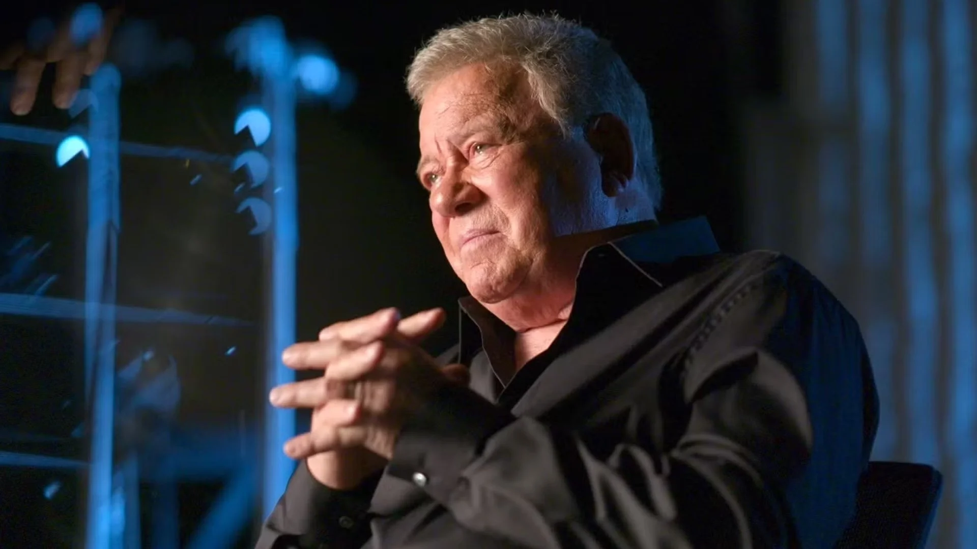 William Shatner AMD Tom Bergeron Team for the dramatic series of Family Tree holidays