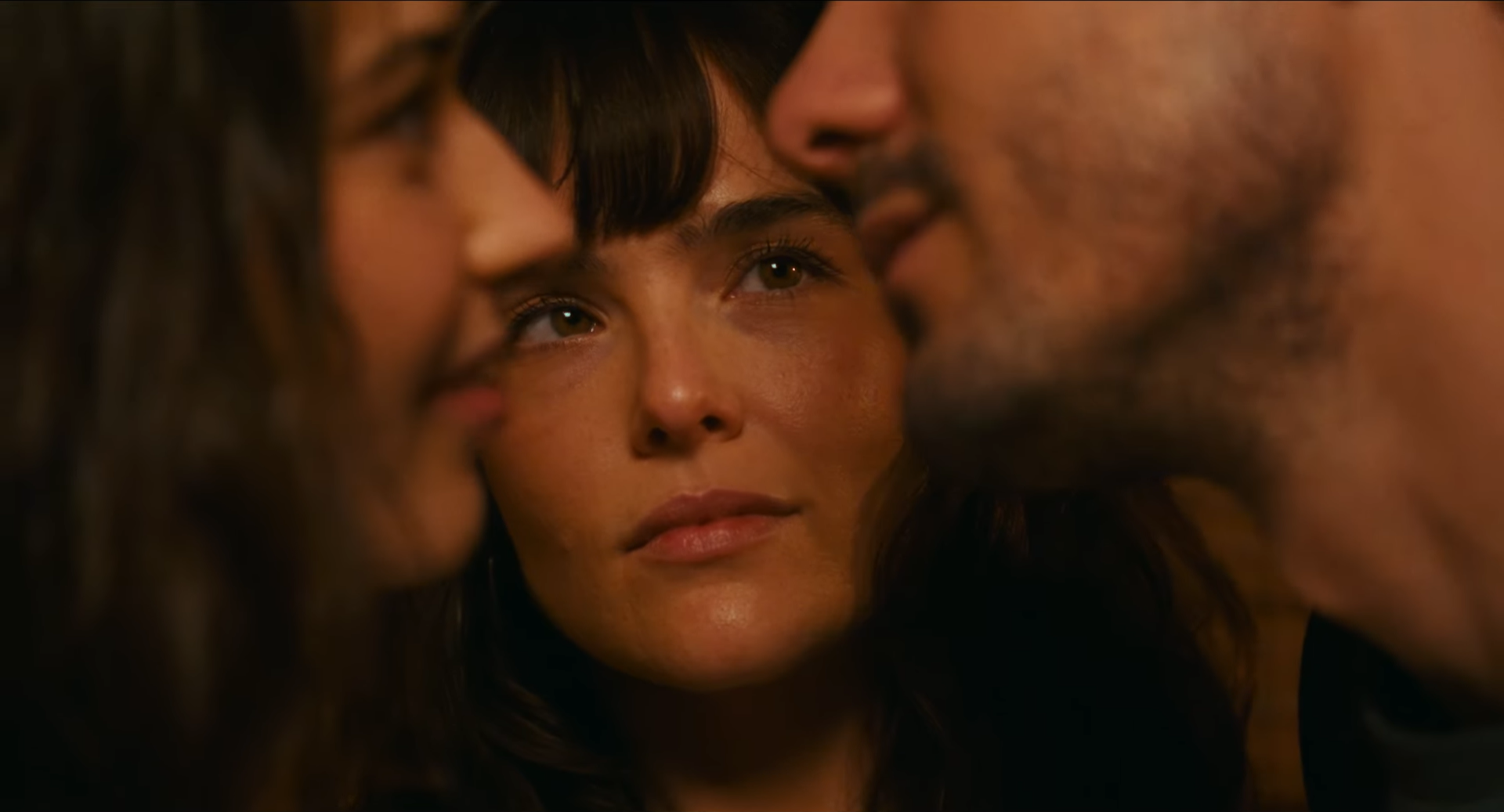 Fun trailer for the original rom-com The Tresome with Zoey Deutch, Jonah Hauer-King and Ruby Cruz
