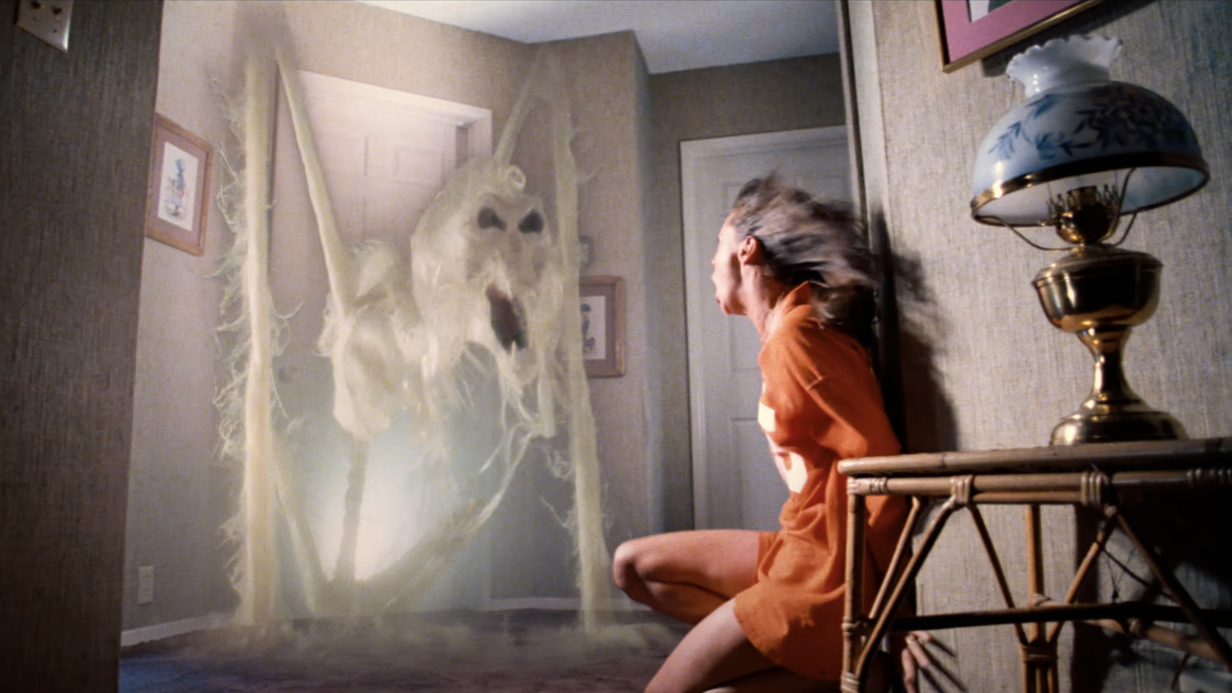 POLTERGEIST by Steven Spielberg and Tobe Hooper is about to be released in 4K Ultra HD and here’s a trailer POLTERGEIST by Steven Spielberg and Tobe Hooper is about to be released in 4K Ultra HD and here’s a trailer