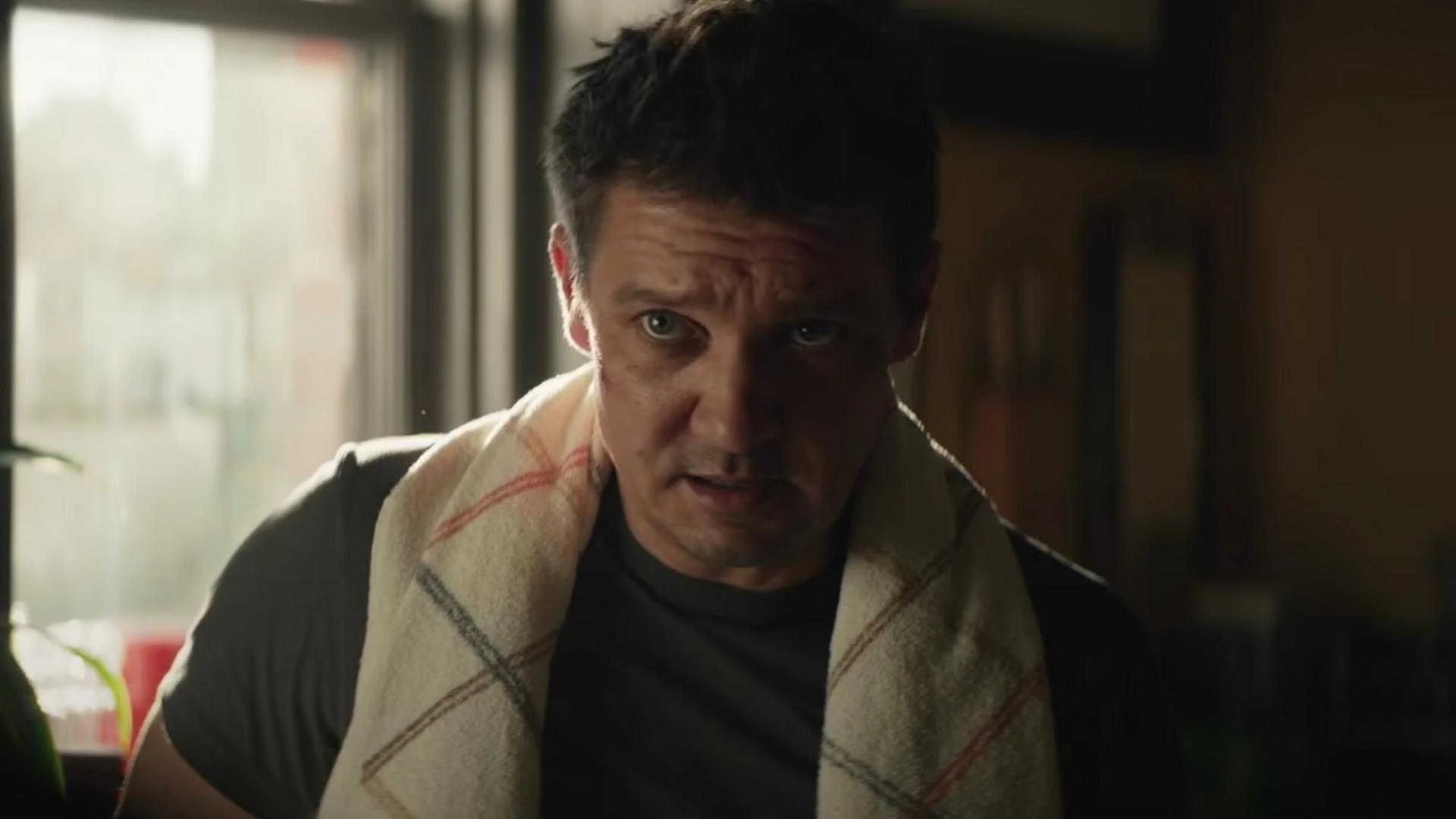 Jeremy Renner shares update;  He says he broke more than 30 bones and that “these bones will get stronger”