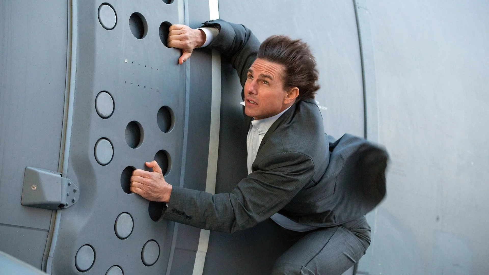 Hollywood stunt coordinator explains Tom Cruise doesn’t get enough credit for his crazy stunts