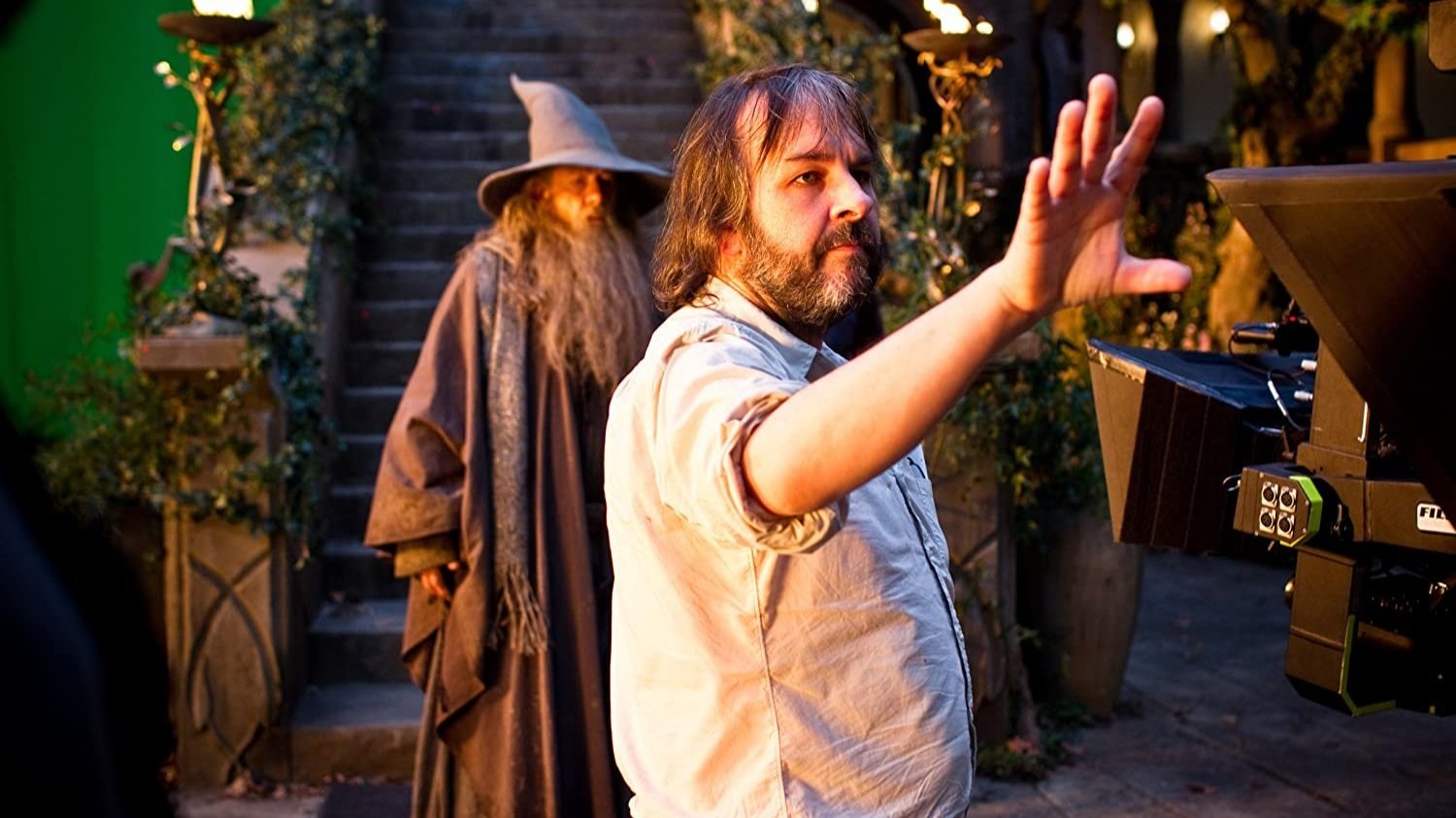 pomp Het begin gijzelaar Peter Jackson Says Amazon's LORD OF THE RINGS Series Asked Him to Consult  on the Show, Then Ghosted Him — GeekTyrant