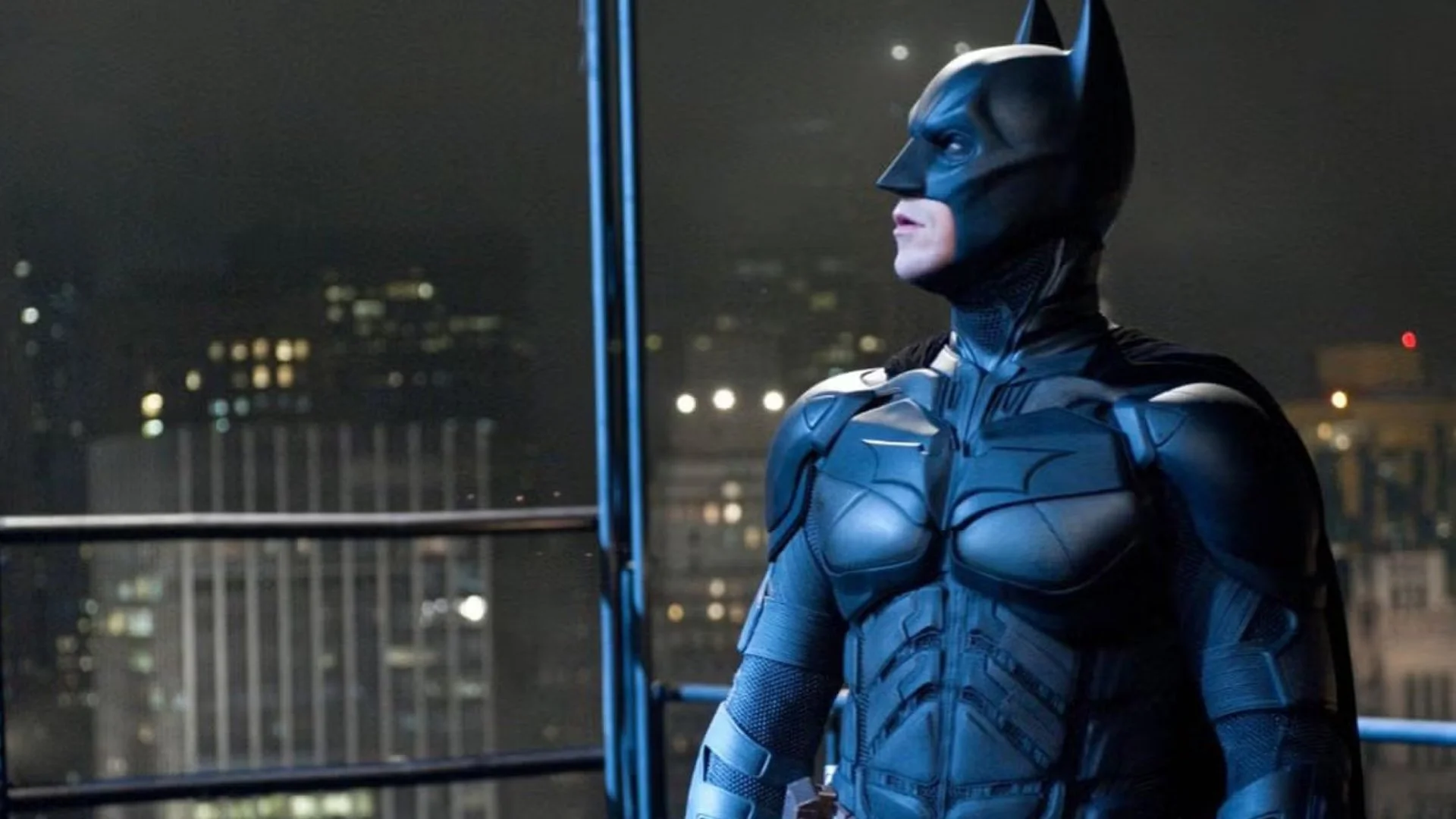 According to reports, Christopher Nolan has closed a large Batman spin-off project in Warner Bros.