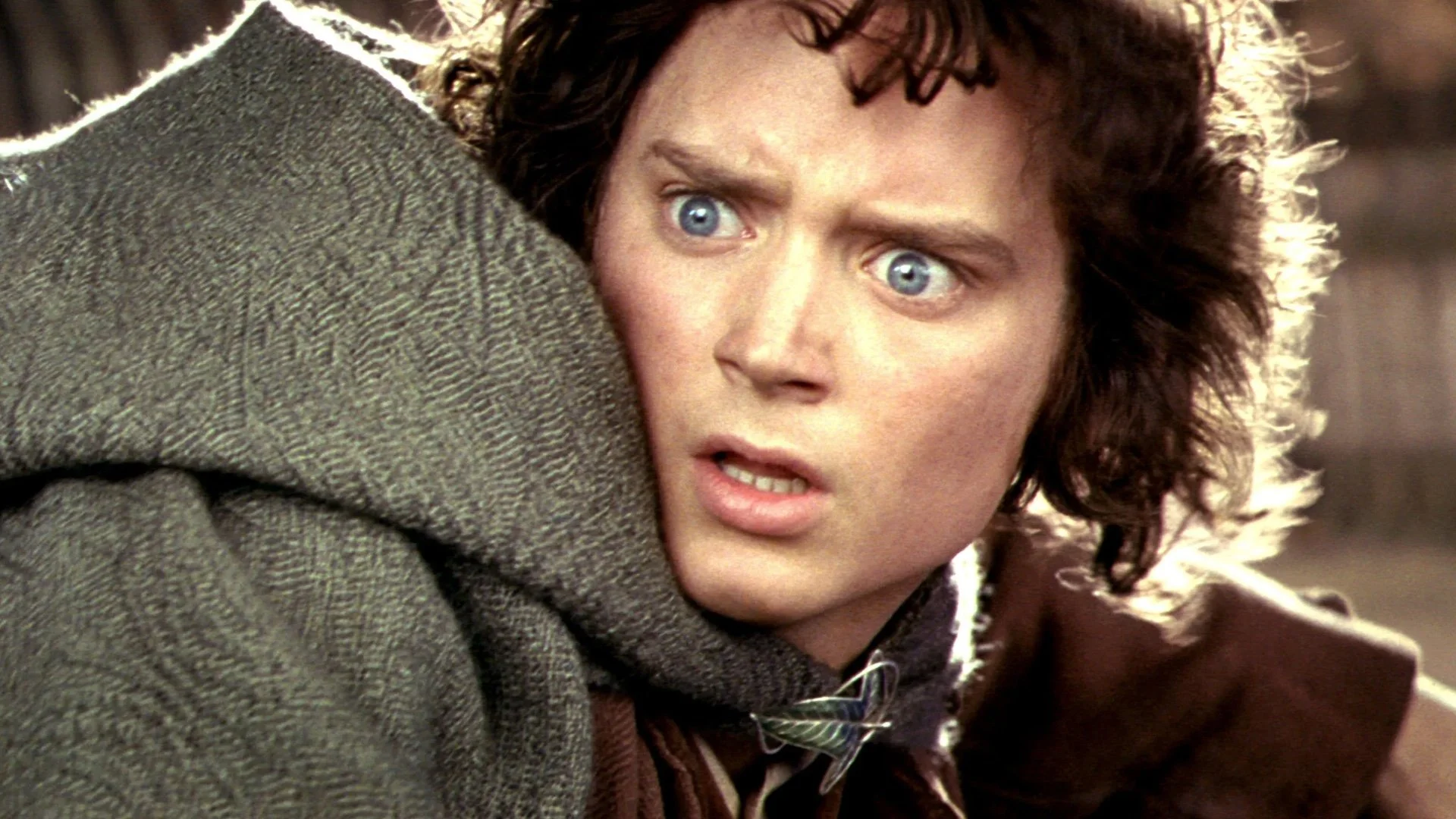 Frodo’s return in THE LORD OF THE RINGS: THE HUNT FOR GULLOM raises questions about chronology