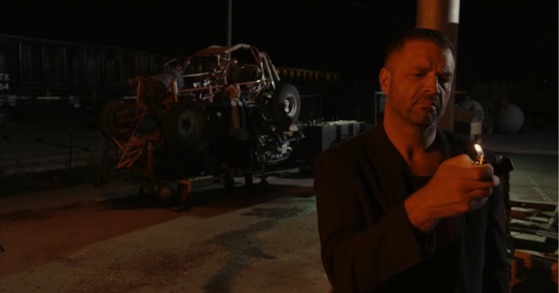 Trailer for action thriller THE WEAPON starring Bruce Dern and Cuba Gooding Jr.