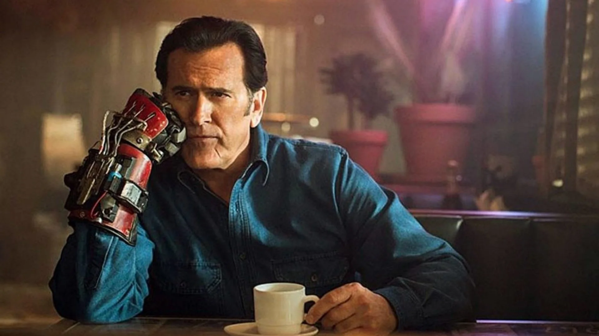 Bruce Campbell goes on an amazing “Bruce-O-Rama” tour.