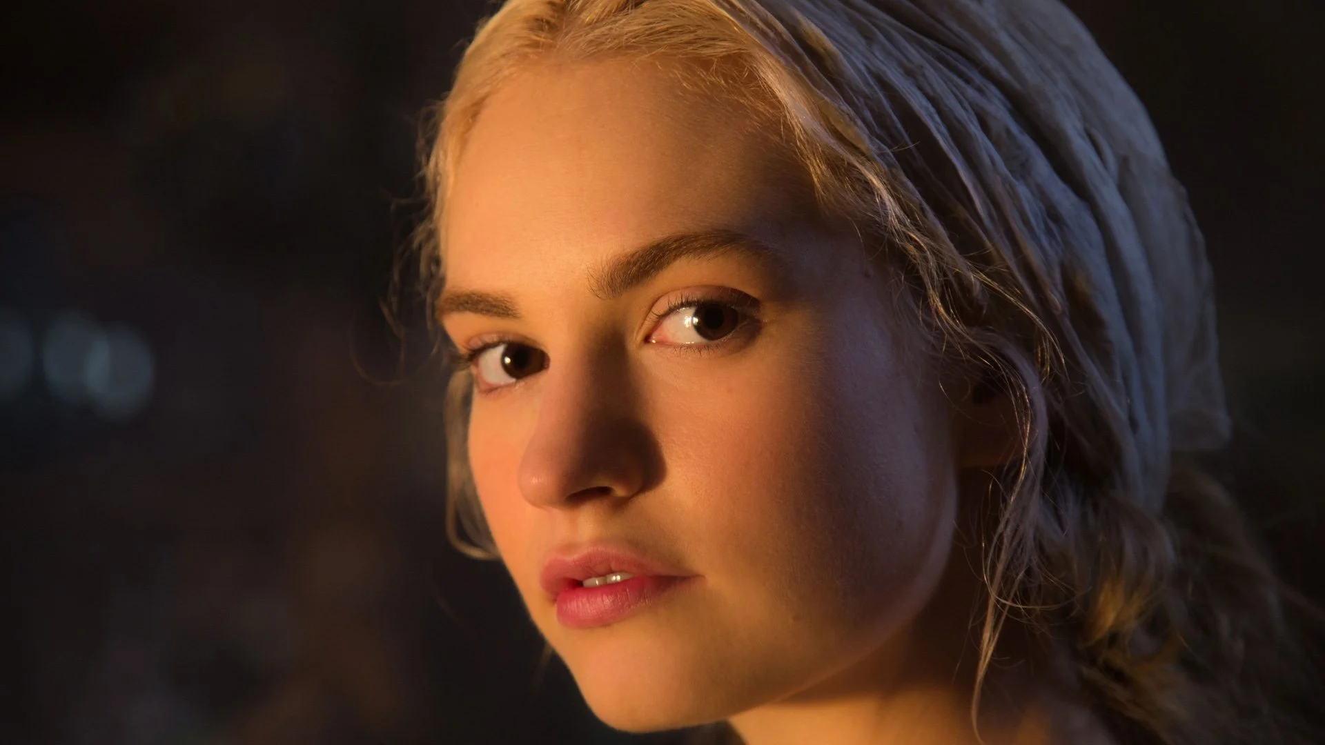 Lily James joins Chris Hemsworth in the subversion of Amazon MGM’s submarine thriller