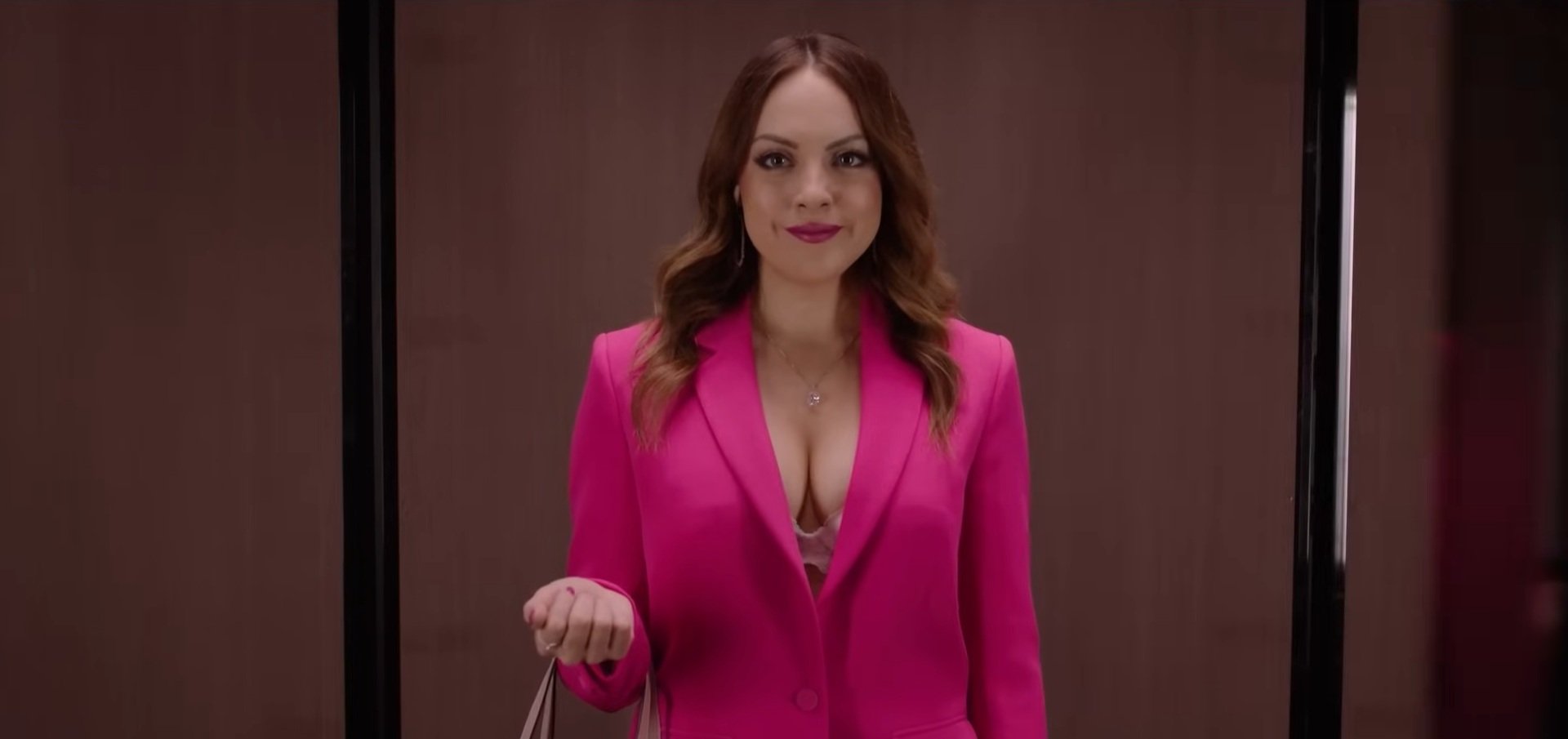 Trailer for the comedy film SPREAD with Elizabeth Gillies and Harvey Keitel Trailer for the comedy film SPREAD with Elizabeth Gillies and Harvey Keitel