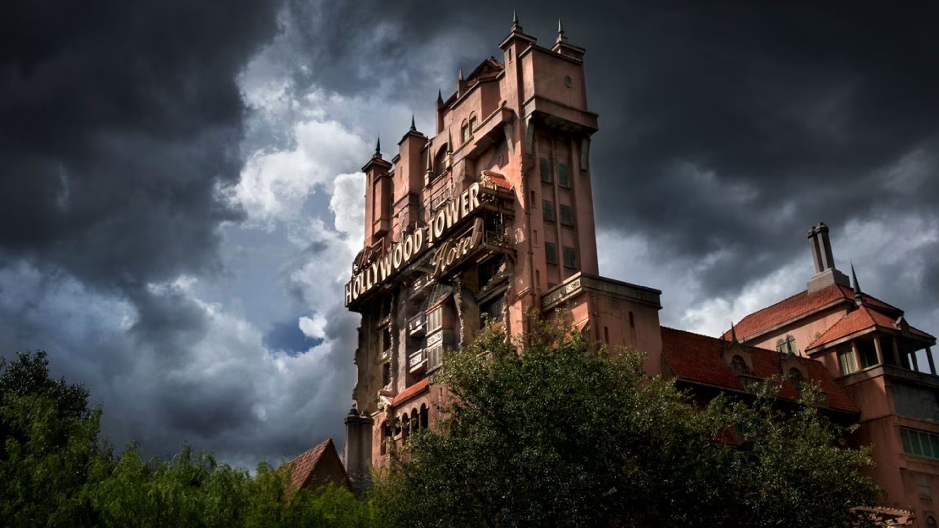 Scarlett Johansson Offers Update on Her TOWER OF TERROR Movie It Is a Massive. Huge Undertaking GeekTyrant