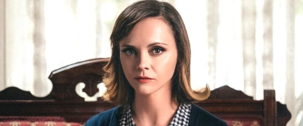 christina-ricci-says-she-was-once-threatened-with-a-lawsuit-for-not