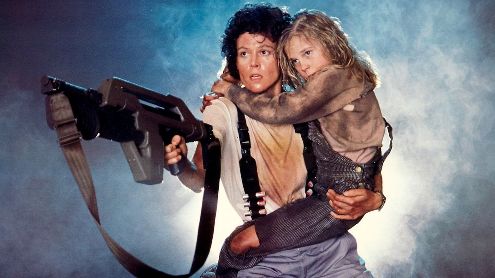 Sigourney Weaver wasn’t a fan of the use of guns in ALIENS, but James Cameron convinced her