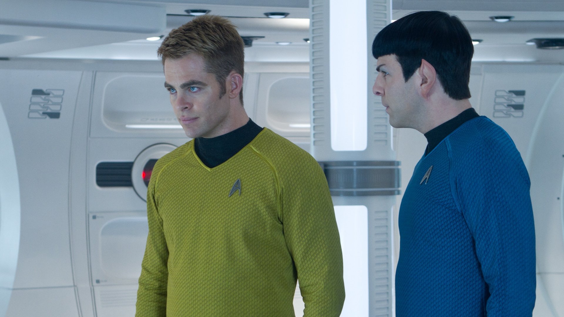 Chris Pine in Talks to Return for the Next J.J. Abrams-Produced STAR TREK  Film — GeekTyrant