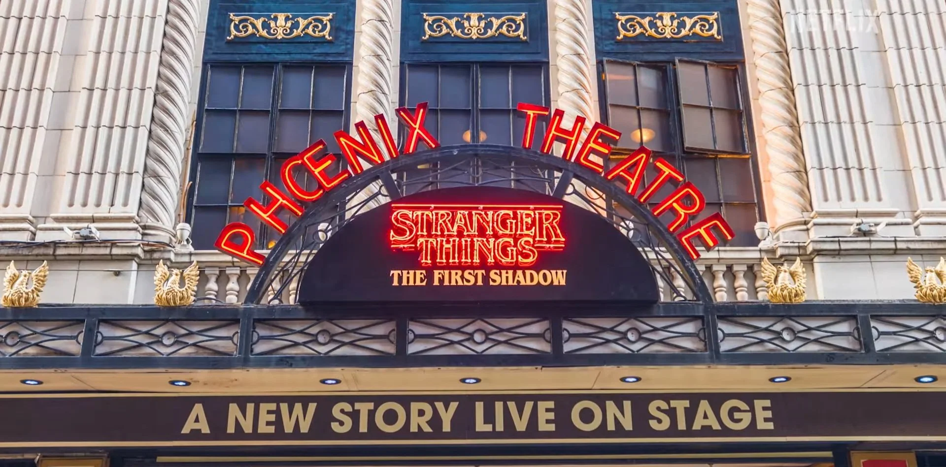Fantastic behind the scenes video from the stage play of the prequel STRANGER THINGS: THE FIRST SHADOW