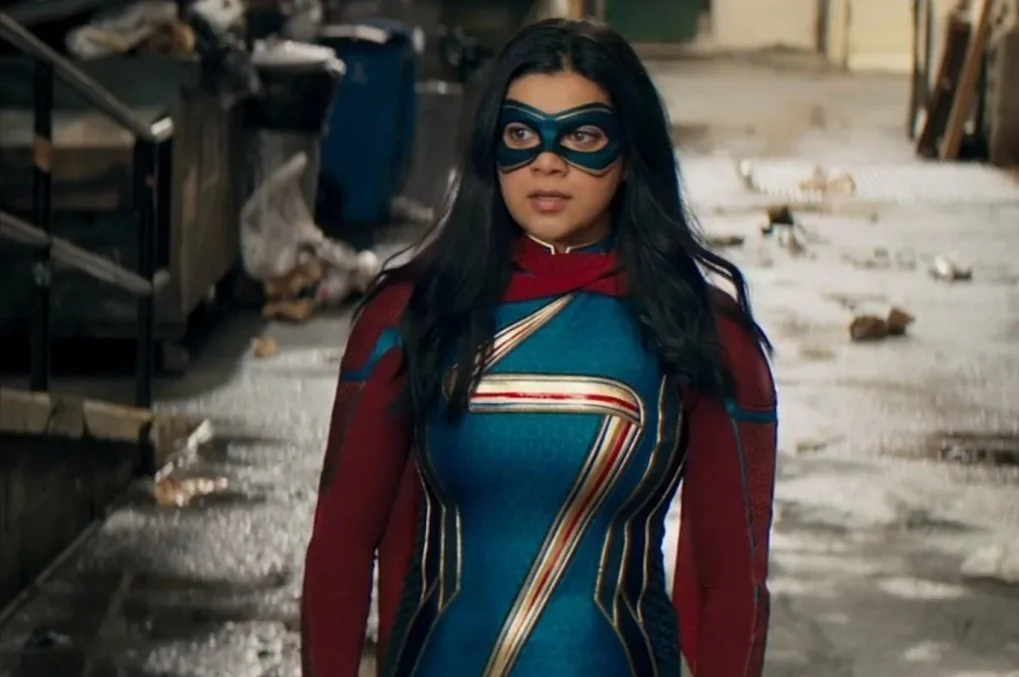 THE MARVELS star Iman Vellani talks about how the Young Avengers could distinguish themselves from the original Avengers THE MARVELS star Iman Vellani talks about how the Young Avengers could distinguish themselves from the original Avengers