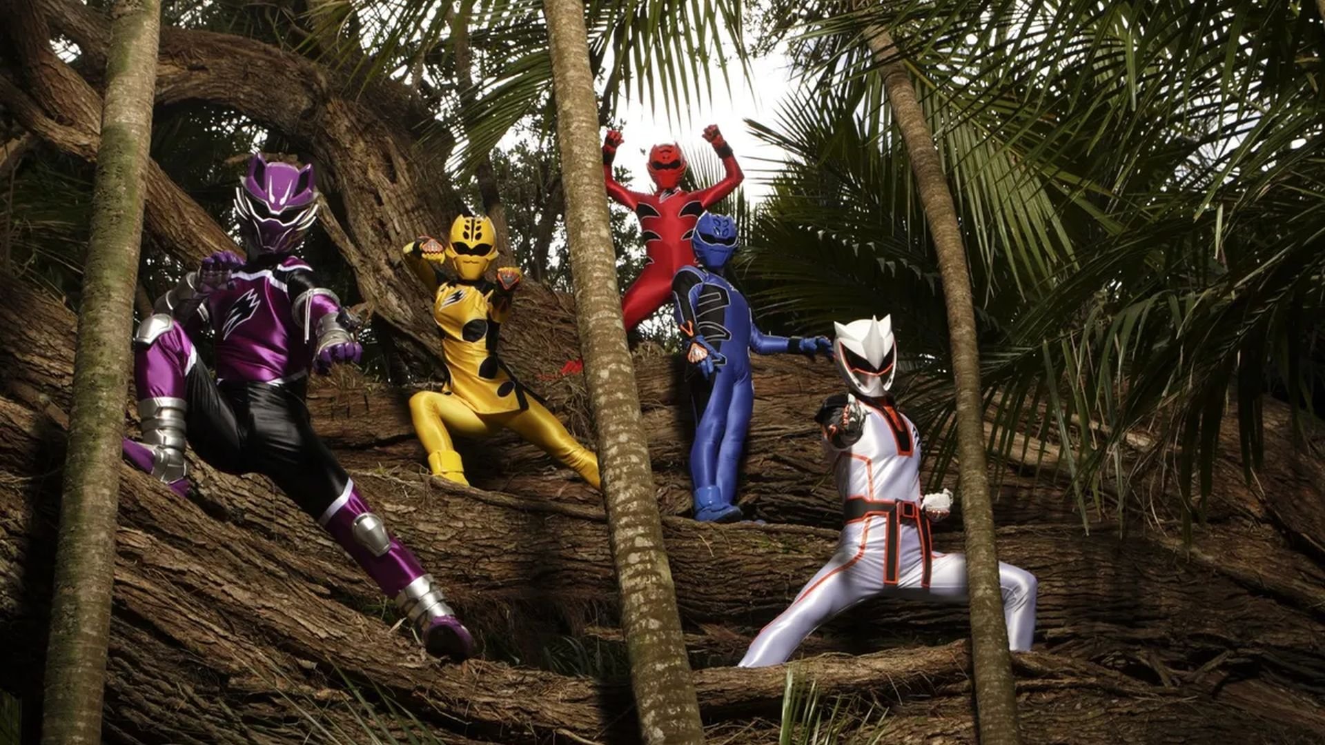 POWER RANGERS JUNGLE FURY is a Light and Fun Season That's Fun and Full