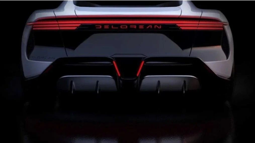 Take a Look at the Super Sleek DeLorean Electric Vehicle ALPHA5 ...