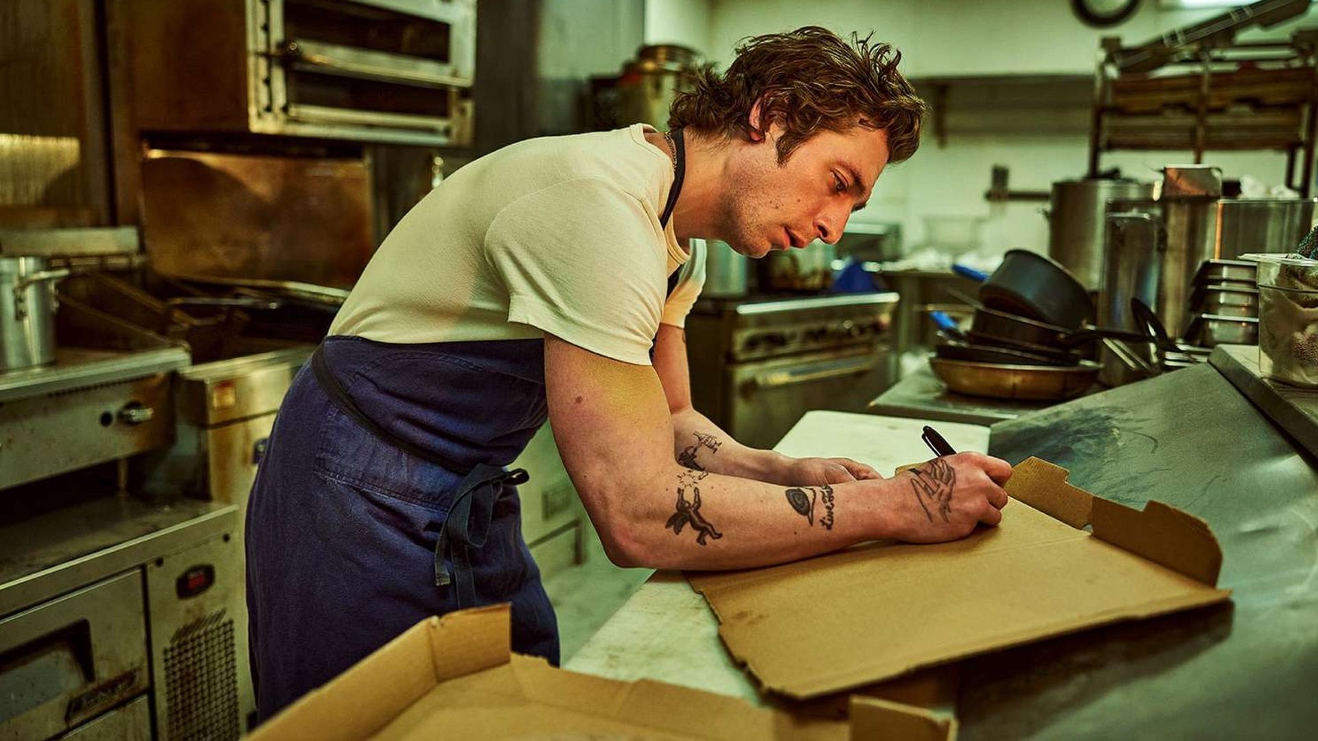 Jeremy Allen White Teases THE BEAR Season 3 and Talks About Playing