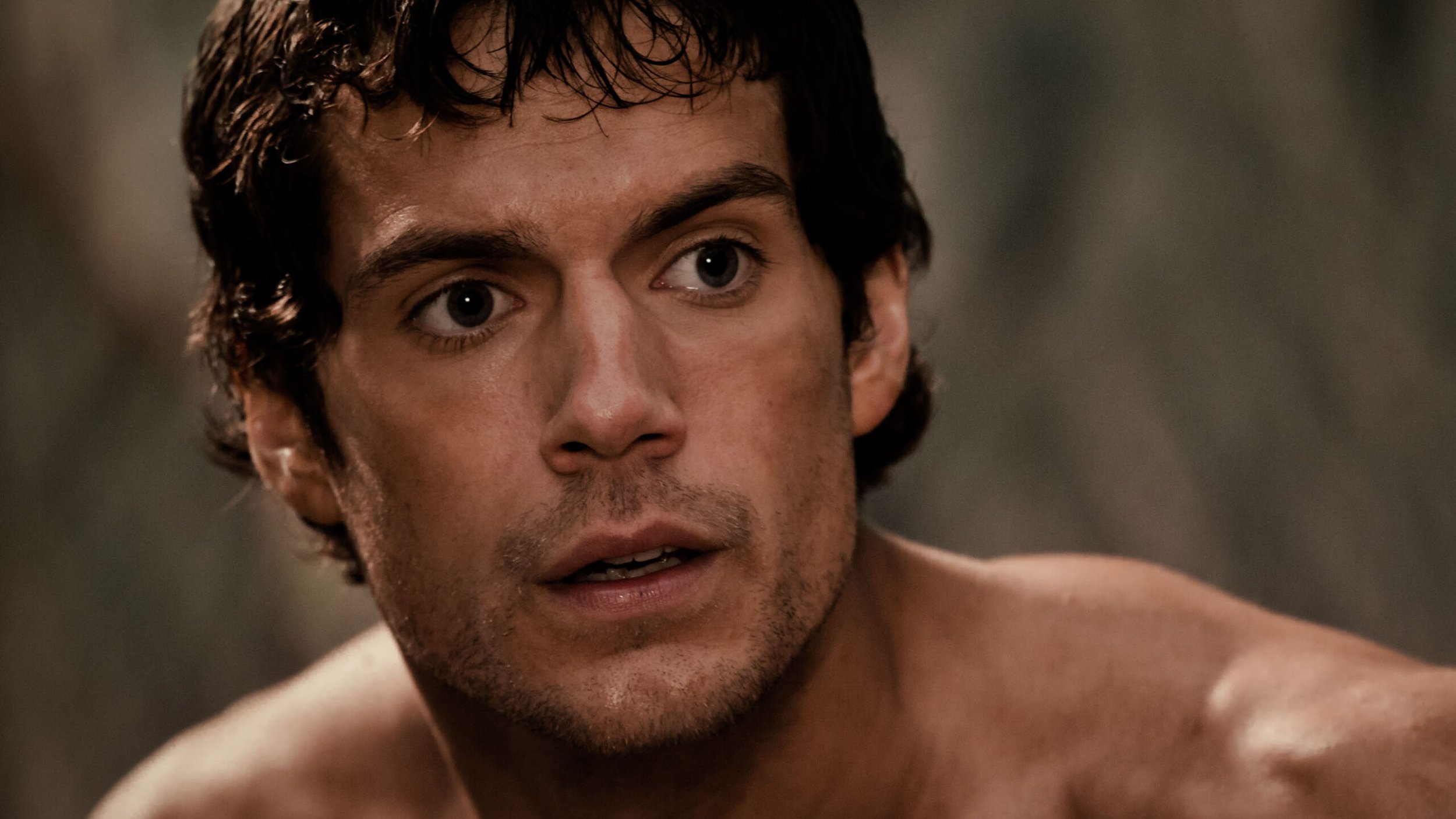 Henry Cavill says it “would have been nice” to star in TWILIGHT if he had known he was the author’s first choice Henry Cavill says it “would have been nice” to star in TWILIGHT if he had known he was the author’s first choice