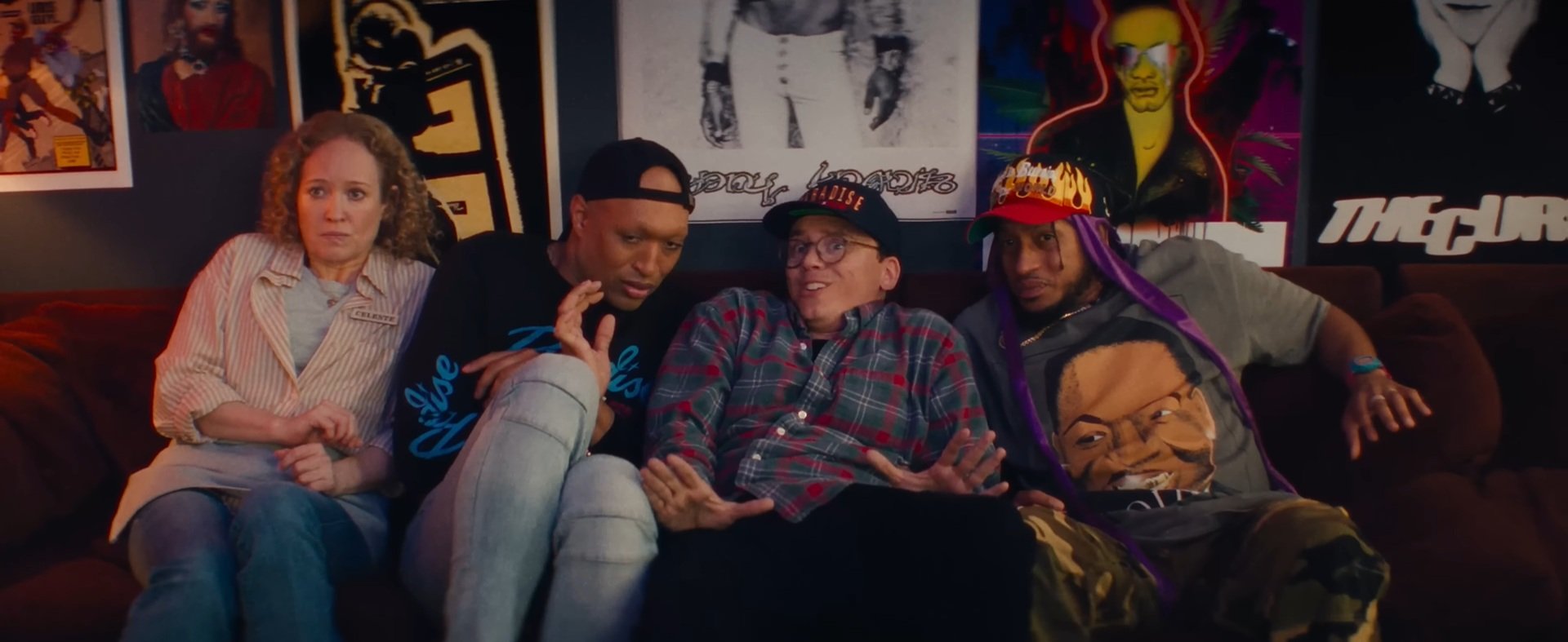 Excellent trailer for the comedy of the Paradise Records record shop of the writer and director Logic and producer Kevin Smith Excellent trailer for the comedy of the Paradise Records record shop of the writer and director Logic and producer Kevin Smith