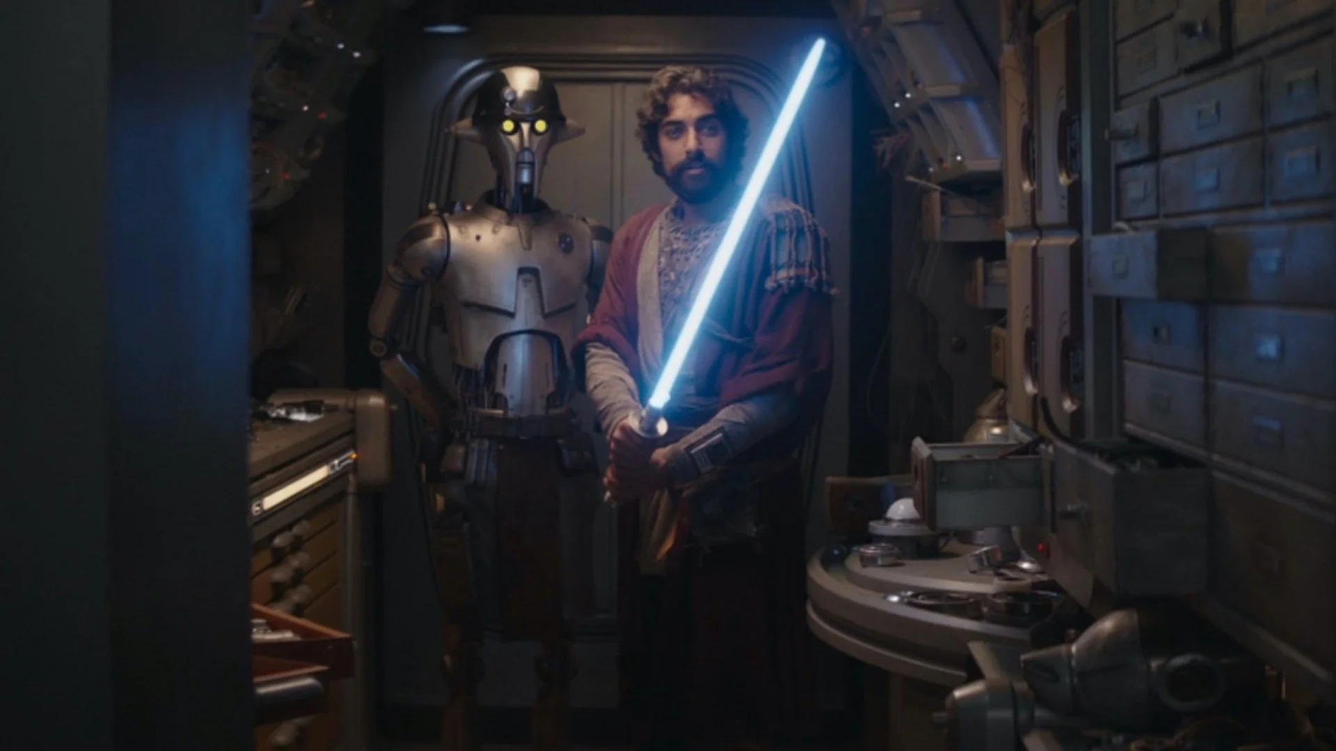 Ahsoka’s Bridger Bridger actor shows the skills of the laser sword in the new video