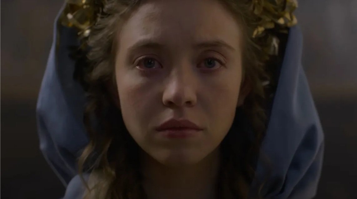 Sydney Sweeney is rumored to be in talks to join a STAR WARS project to play a Jedi