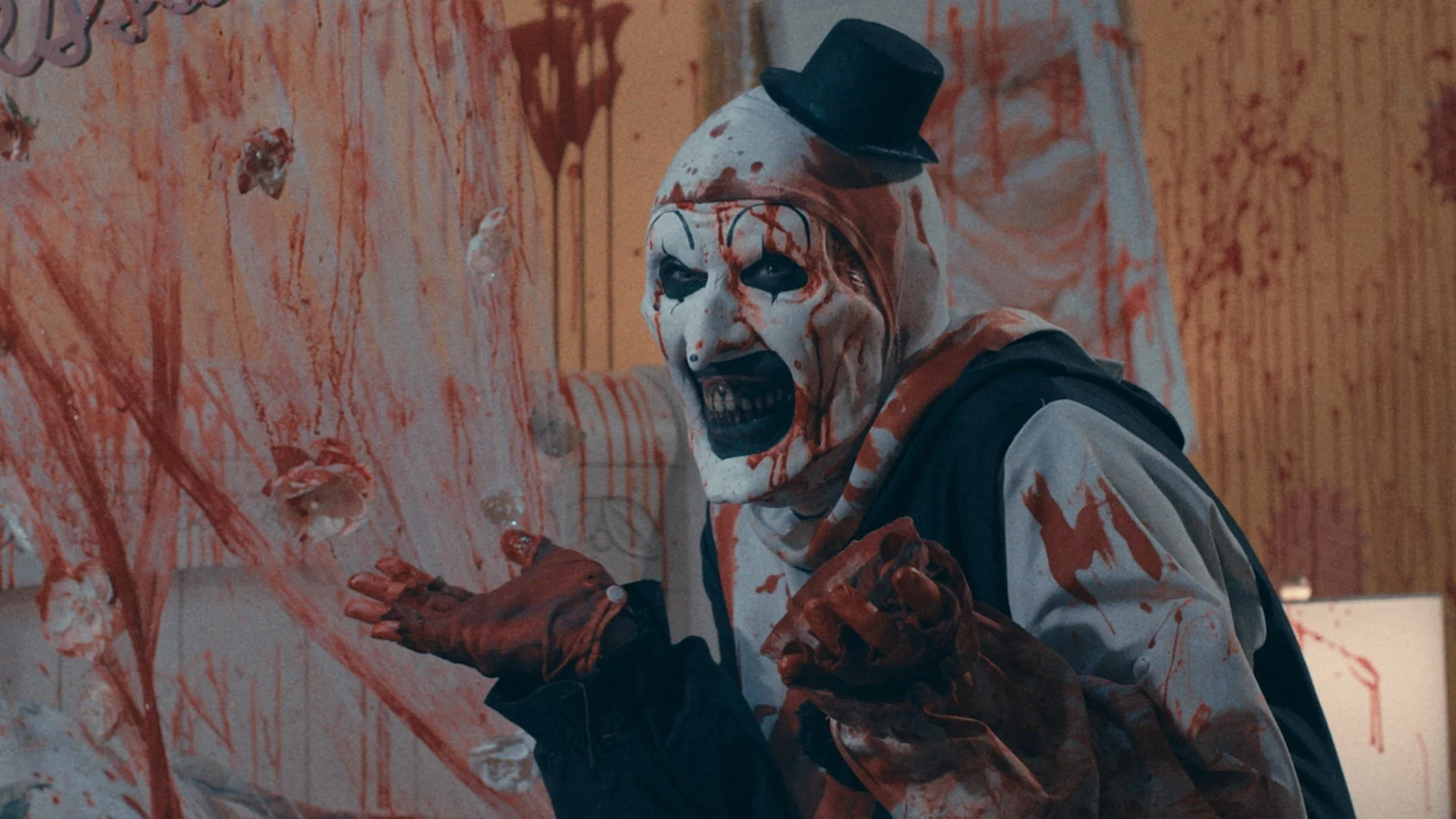 The origin of the art of the clown will be revealed in the first 15 minutes of Terraphier 4, says creator Damien Leone: “He will not disappoint”
