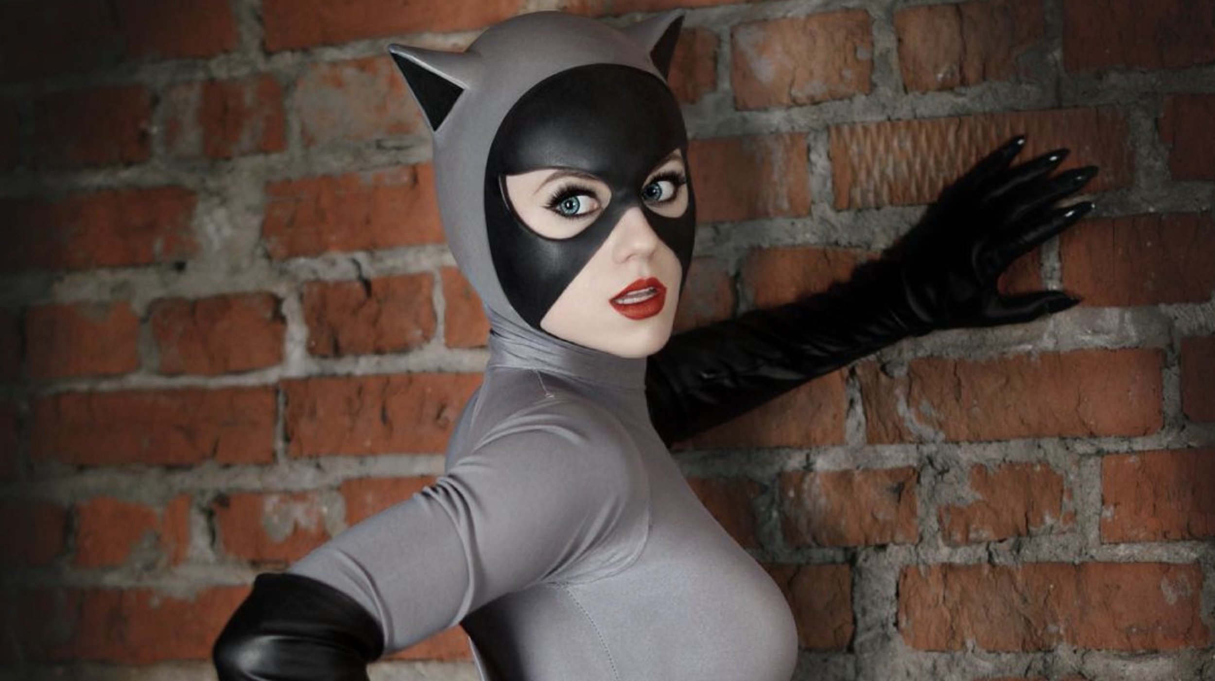 BATMAN THE ANIMATED SERIES Catwoman Cosplay From Cosplayer kamiko_zero —  GeekTyrant