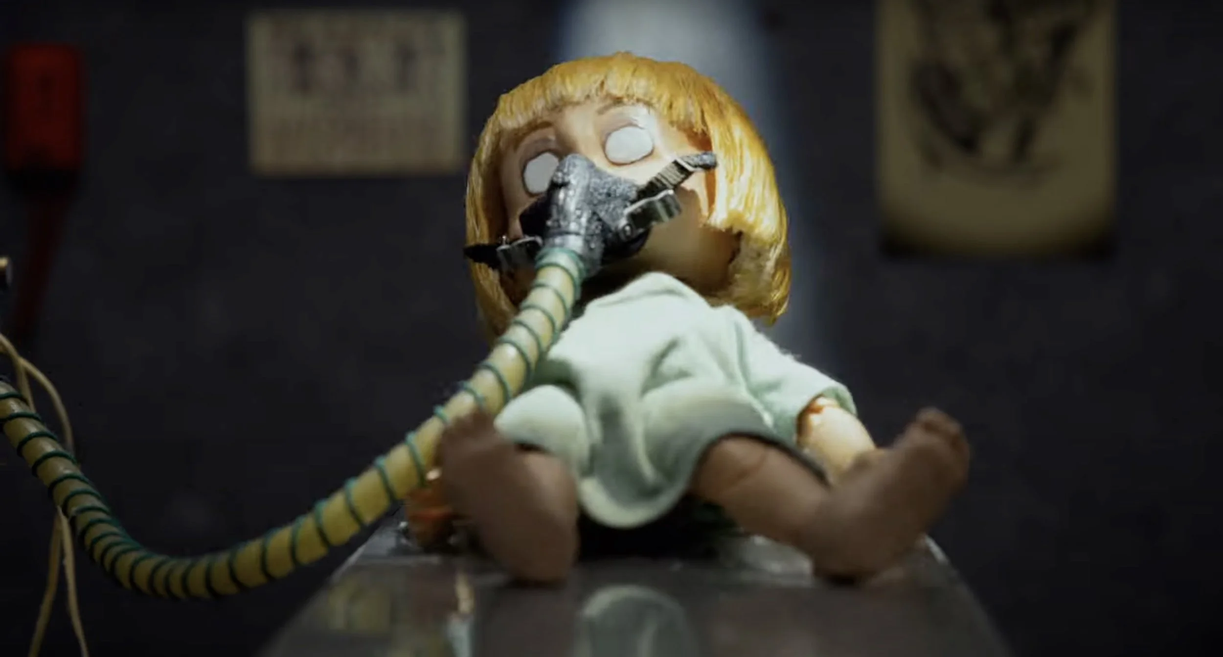 Animation 1565 Unsettling Stop-Motion Animated Horror Short Film EVERYBODY GOES TO THE ...