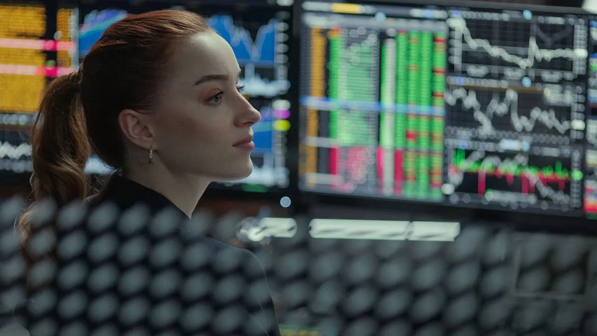Phoebe Dynevor, SUPERMAN: LEGACY finalist Lois Lane, explains to Lois “save Superman”