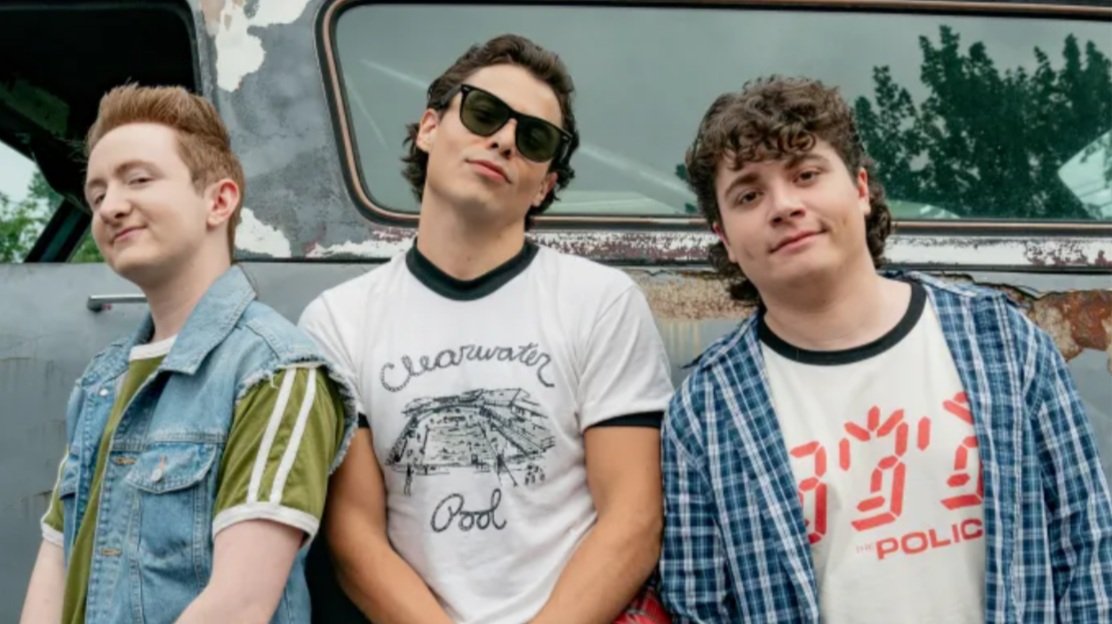 Kevin Smith’s coming-of-age comedy THE FILM 4:30 acquired by Saban Films