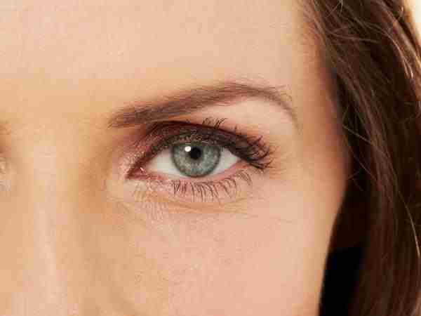 As an eyebrow gel