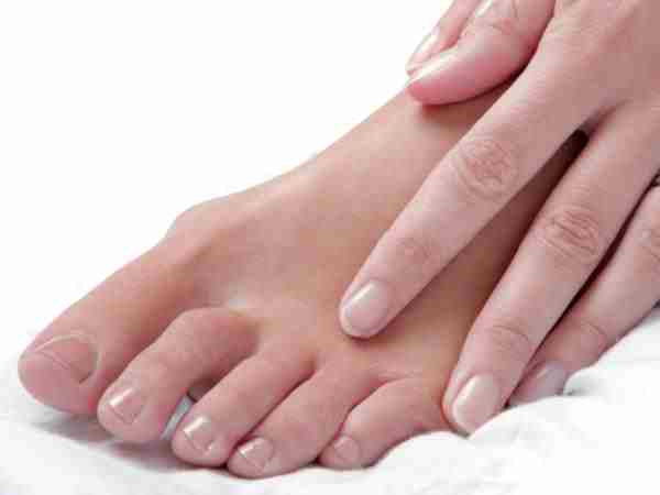 For dry, cracked feet