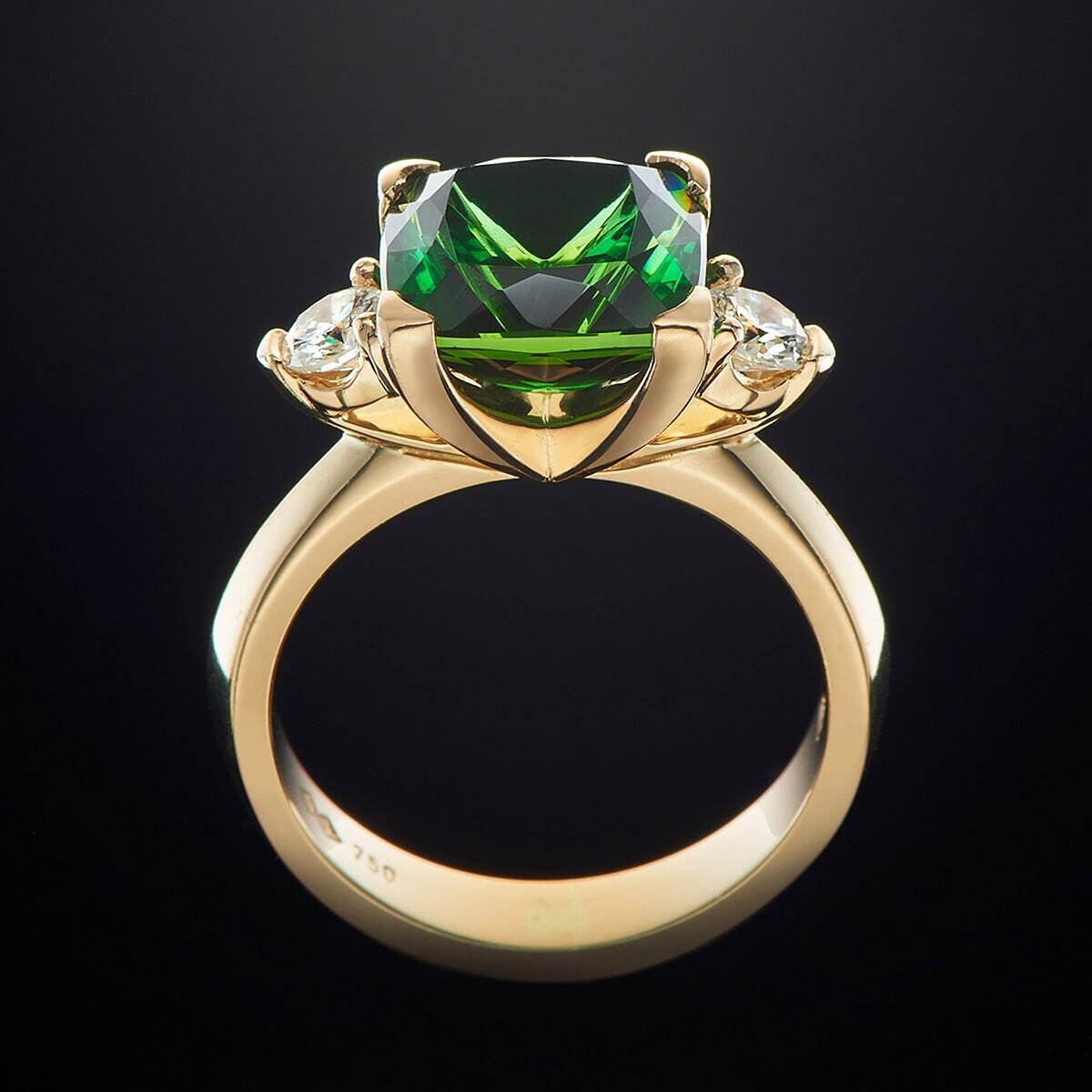 Keeping it simple. It&rsquo;s best to let excellent design &amp; craftsmanship dominate - no props required.
Emerald &amp; diamond ring by @aurumjewelsaustralia 
#aurumjewelsaustralia #jewellery #jewelleryphotography #customjewellery #ringphotography