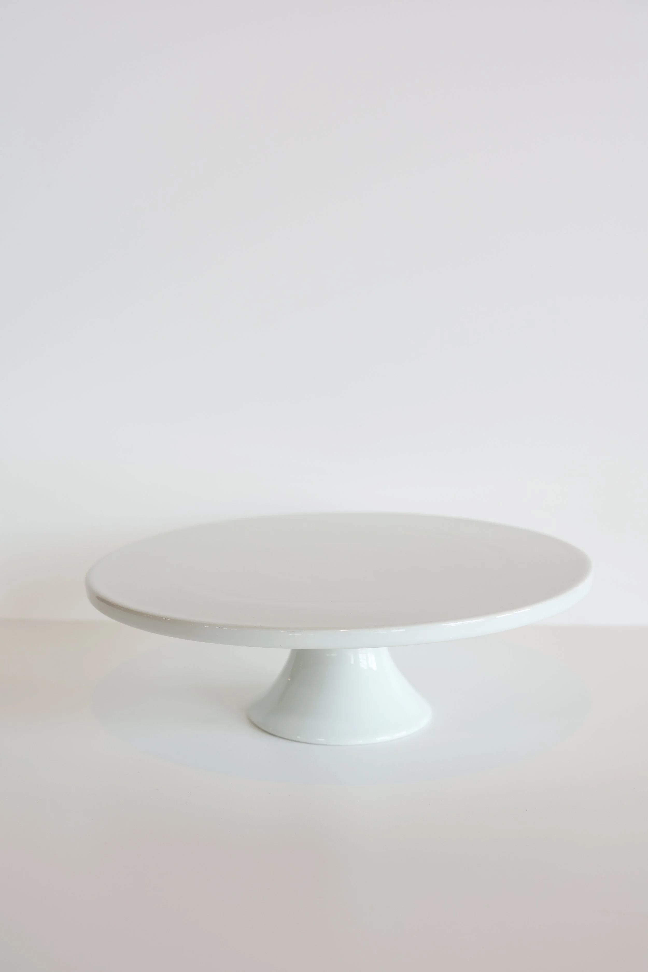 White Round Dessert Stand