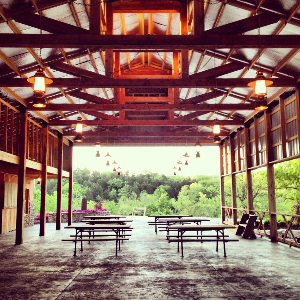 5 Questions to Ask Before Booking a St. Louis Barn Wedding Venue