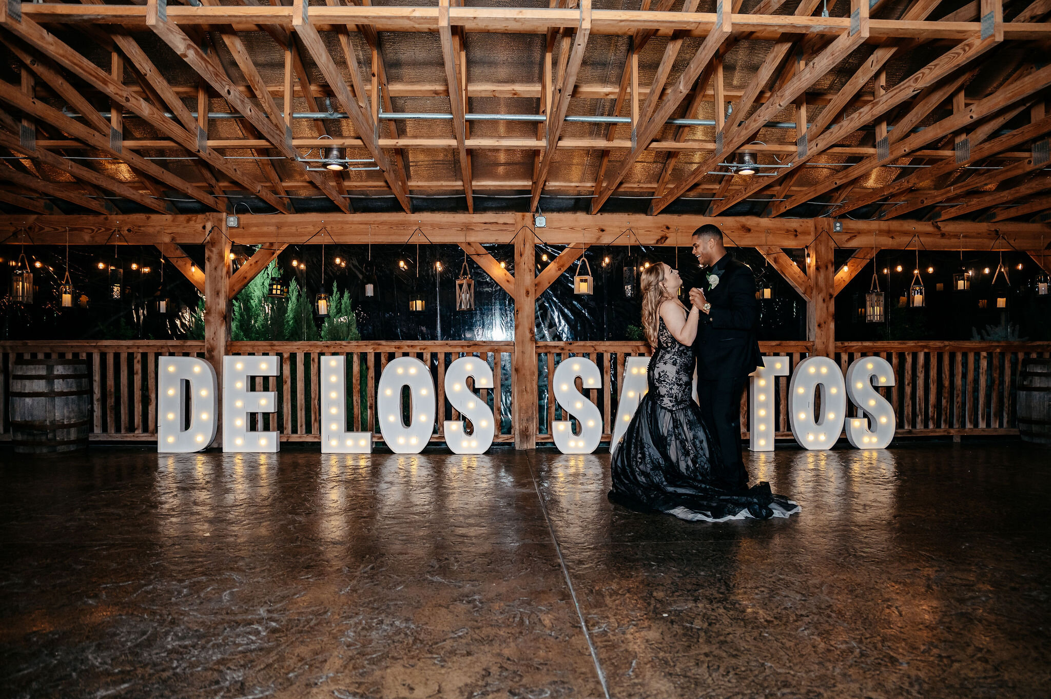 💖✨ Twirling into forever.✨💖 Check out this gorgeous couple sharing their first dance in a glow of love and marquee lights.😍

Dreaming of a dance floor that feels like home? Let's make your wedding day as heartwarming as your love story.🌟

Visit o