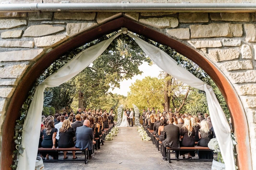 Every ceremony here feels straight out of a movie 🎬💍

It&rsquo;s that stunning outdoor garden ceremony vibe. 😍

&nbsp;❤️Meet the Wedding Vendors❤️
Wedding Photographer: @blacktieweddingsandevents
Venue: @HaueValley
Videographer: @chrisbartmesscrea