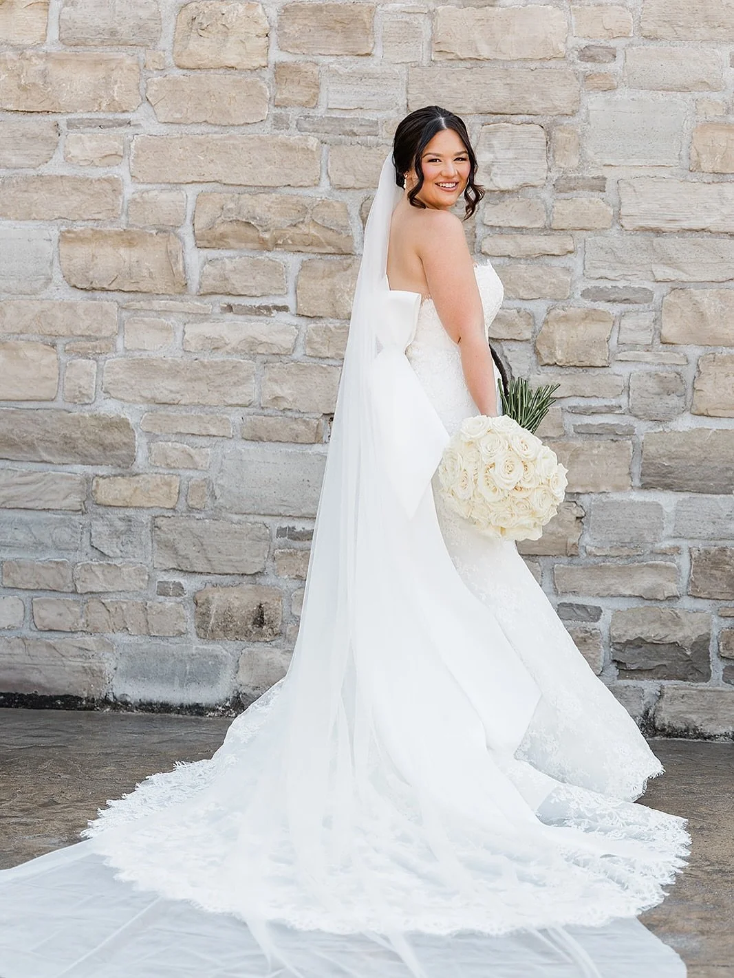 There&rsquo;s something timeless about a stone backdrop 🤍💍 

✨Wedding Vendors✨
Wedding Photographer: @blacktieweddingsandevents
Venue: @HaueValley
Videographer: @chrisbartmesscreative
DJ: @blacktieweddingsandevents
Catering: @2mikescatering
Florist