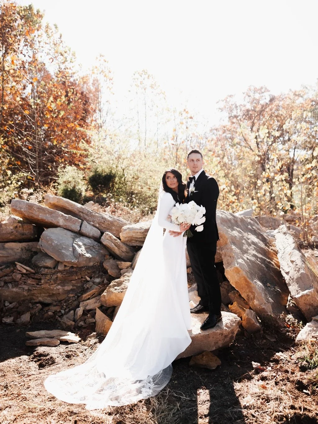 The lighting&hellip; unreal. The backdrop&hellip; dreamy. The vibe&hellip; chef&rsquo;s kiss 🤌

❤️ Wedding Vendors❤️
Wedding Photographer: @abbyjeanphoto
Wedding Venue: @hauevalley
Wedding Planner: @jackiemanneevents
Officiant: @yourweddingwishlist

