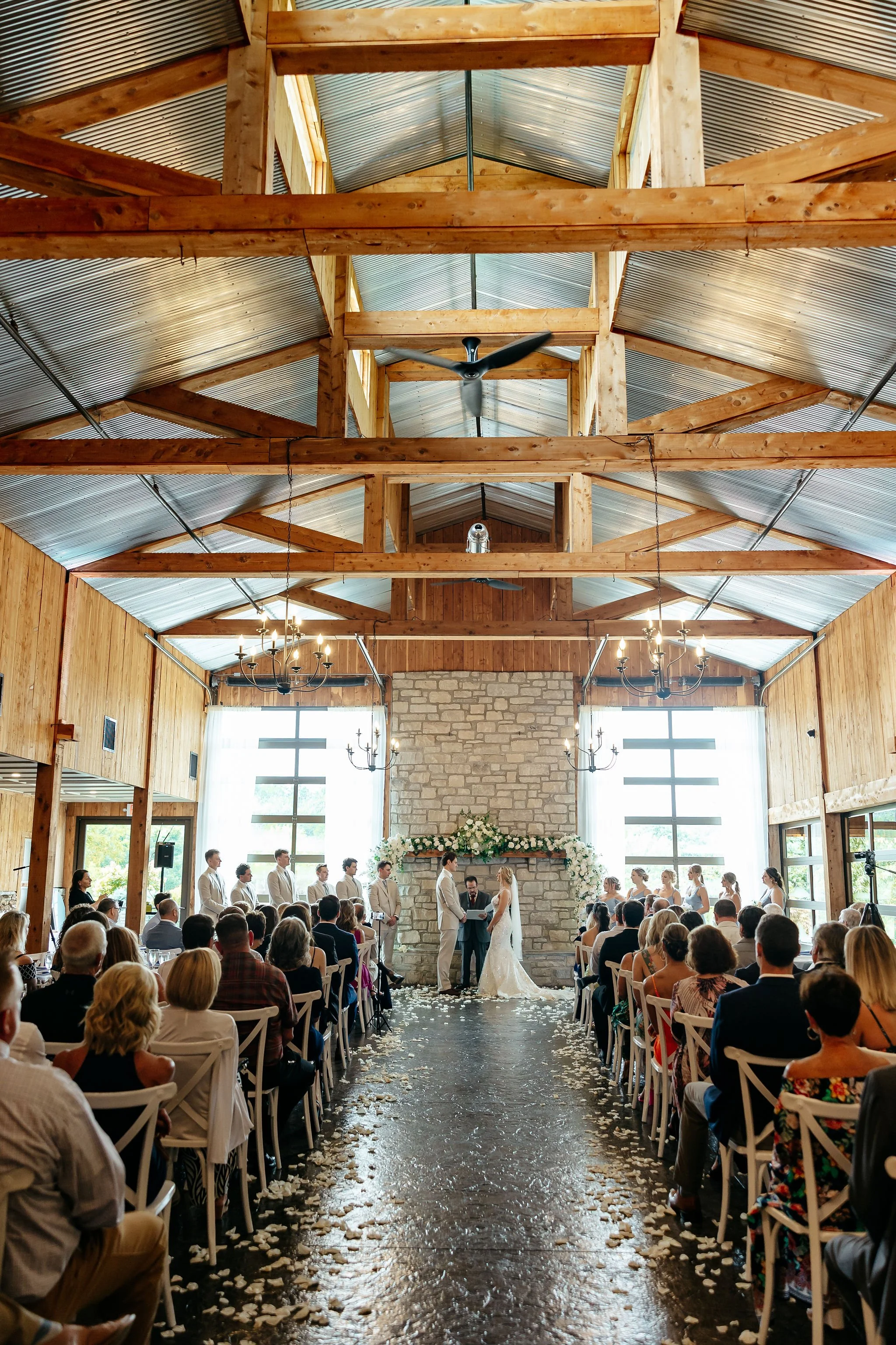 Indoor Wedding Venues in St. Louis (With Beautiful Outdoor Options