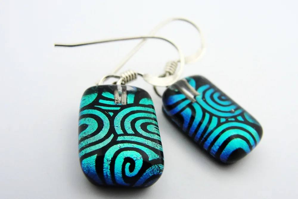 drop earrings