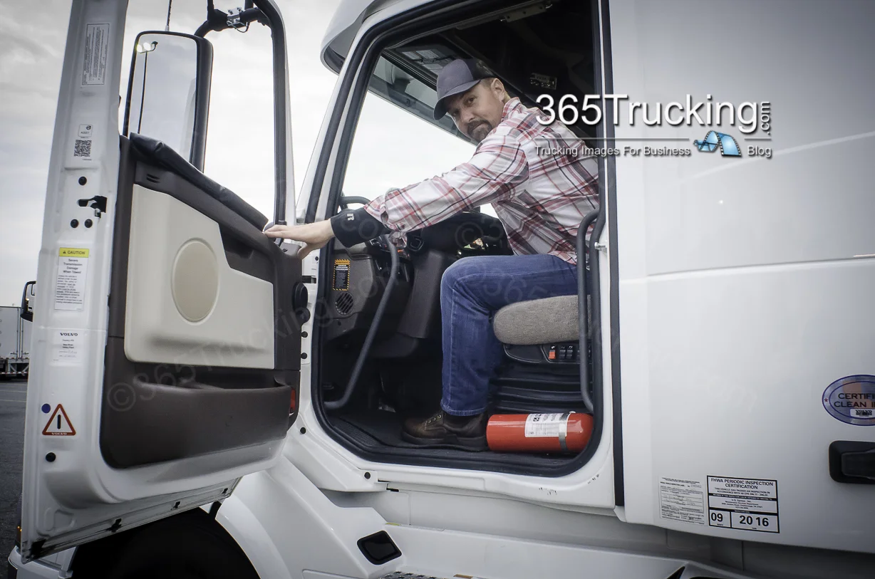 Click HERE to see more truck images from TruckStockImages.com