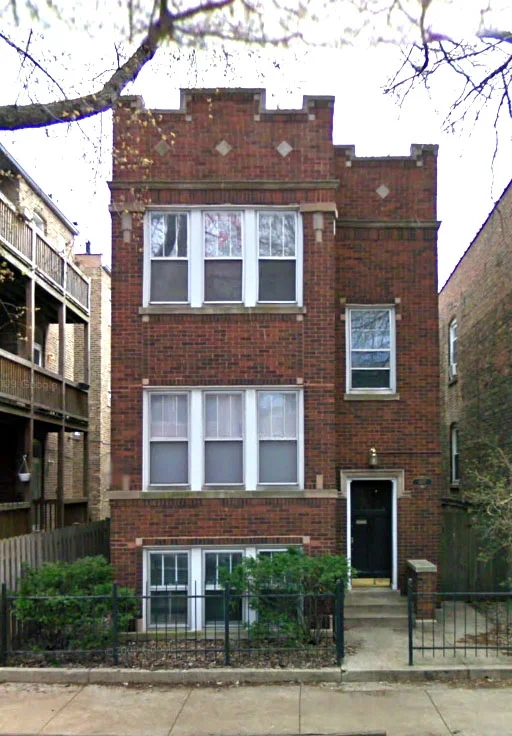 Traditional Chicago Home recieves modern interior makeover.jpg