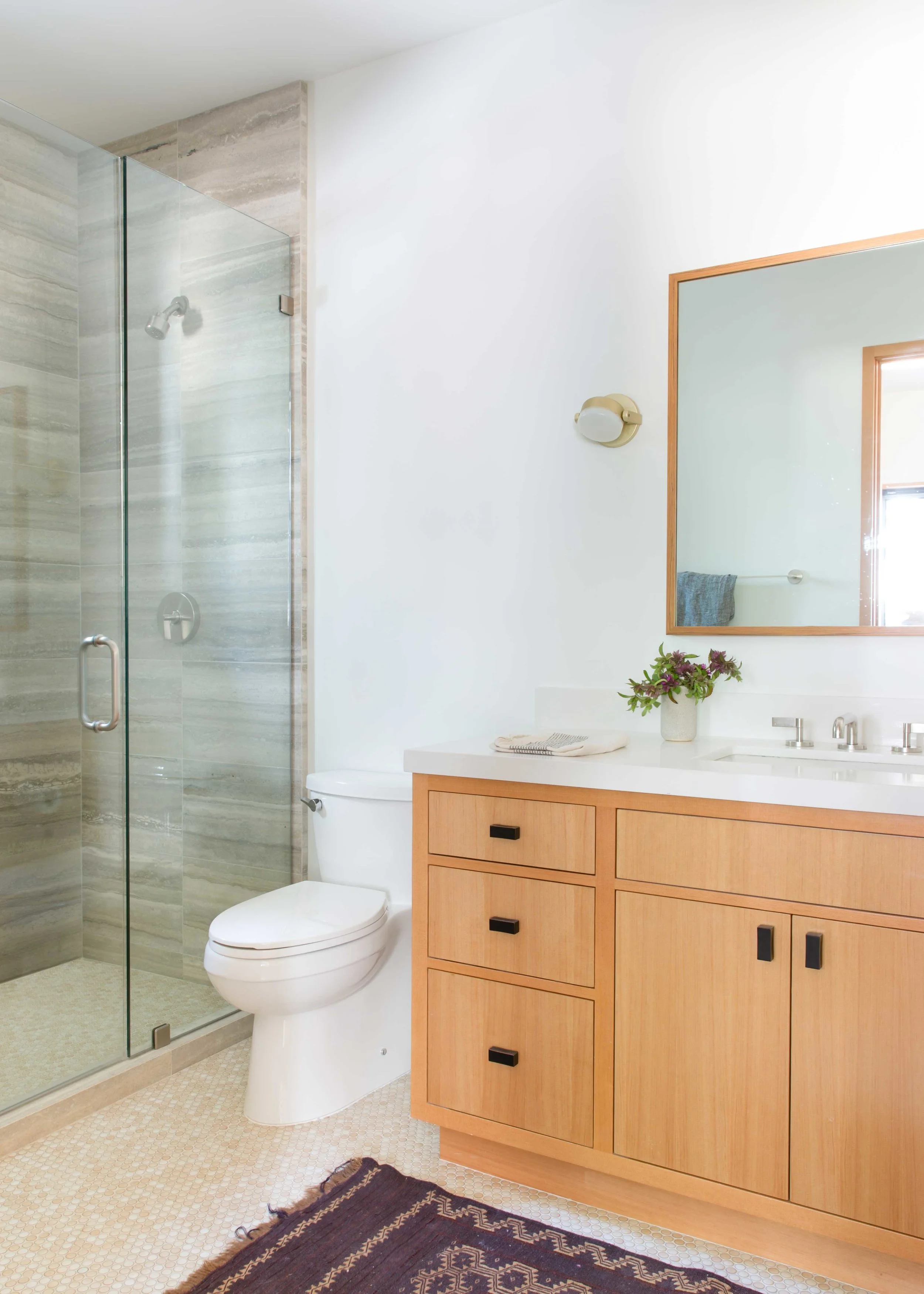 15_RBD_WOODSY-TAHOE-CABIN - MASTER-BATH.jpg