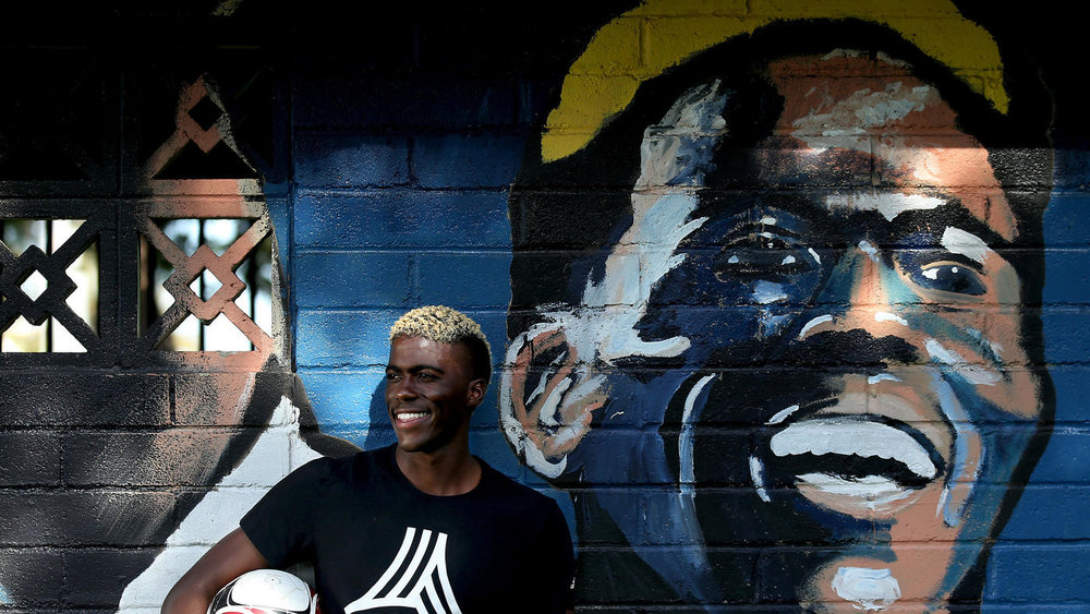  Luis Sinco / Los Angeles Times  Galaxy forward Gyasi Zardes stands next to a mural of himself at Hawthorne Memorial Park. He grew up in Hawthorne and played soccer at nearby Leuzinger High in Lawndale. 