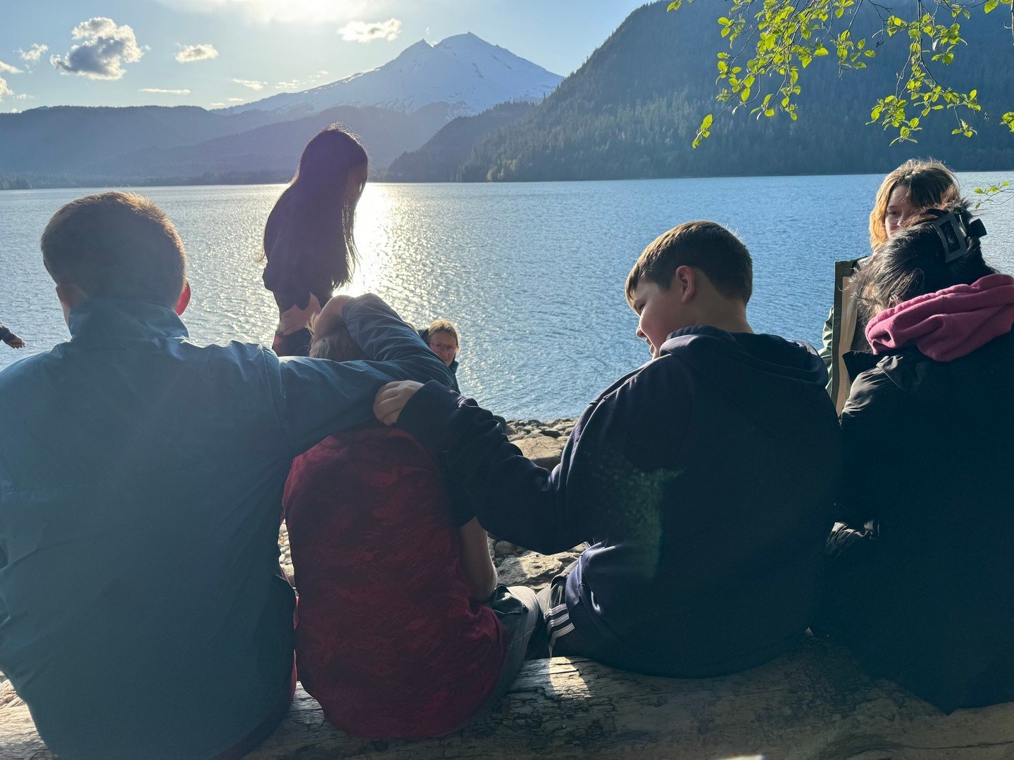 Overnight trips at Billings allow for peers to connect outside of school, sharing the struggles of backpacking but sharing in the fun. #BillingsMiddleSchool